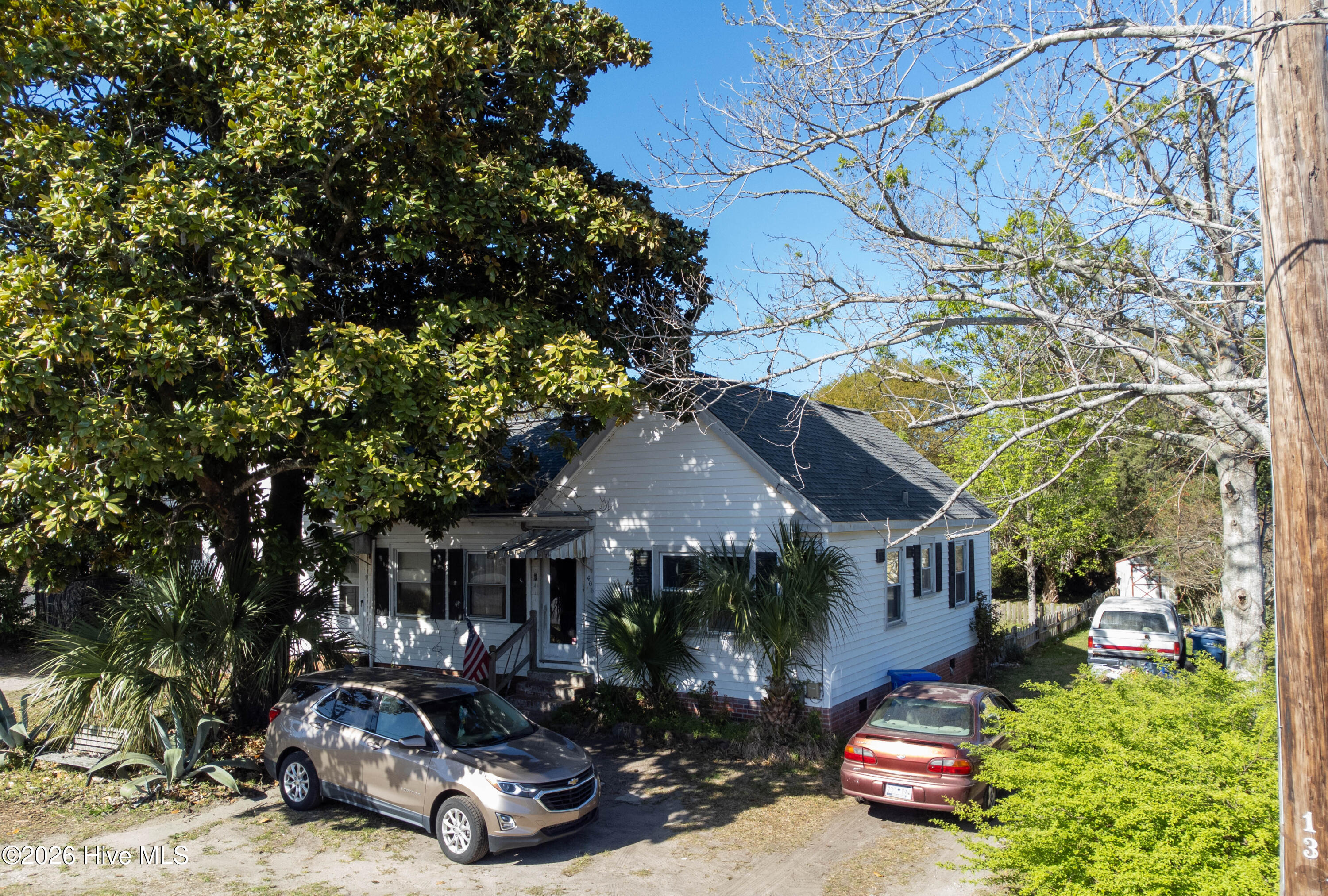406 13th Avenue S Property Photo 2