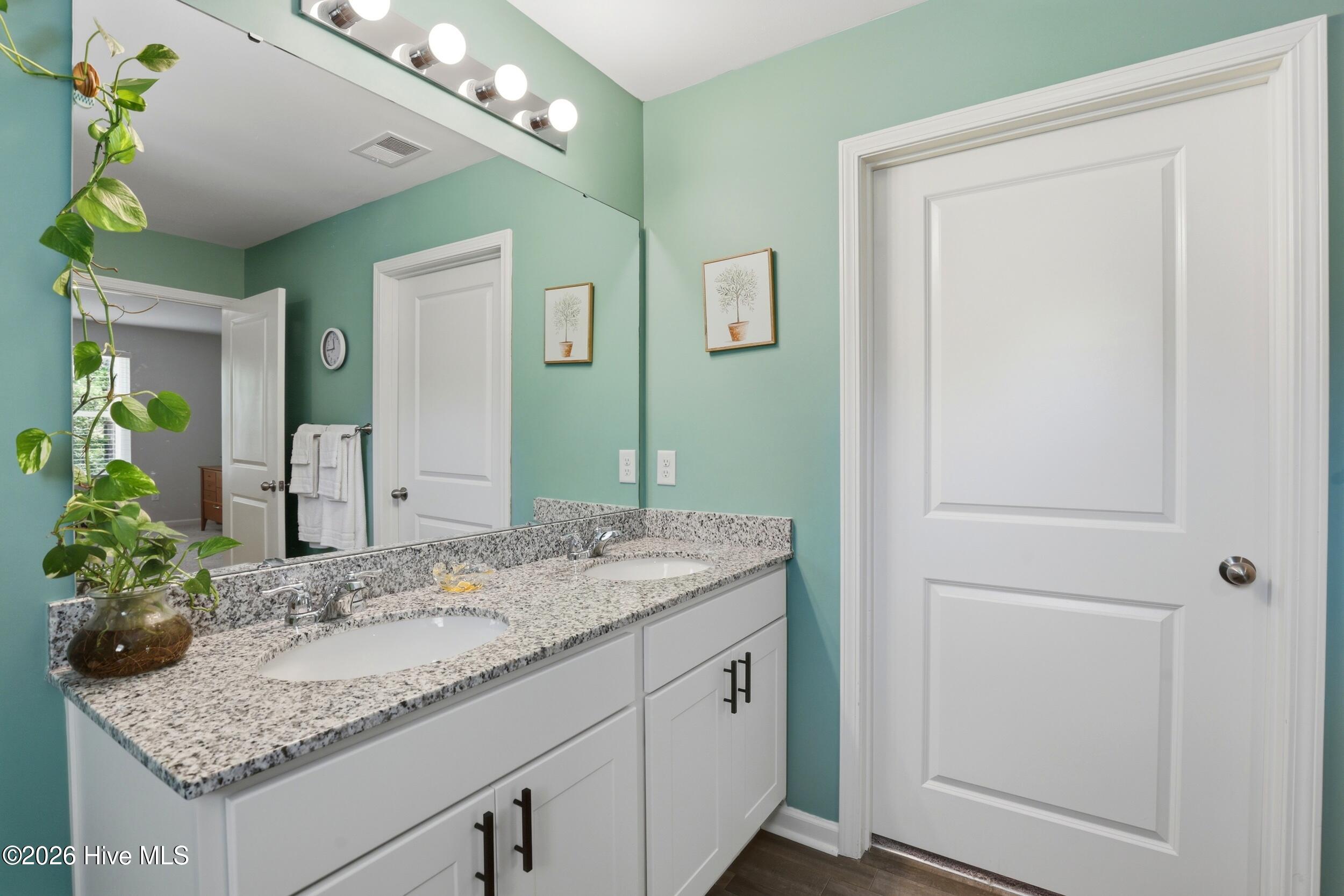 2518 Sardis Drive Se Property Photo 23