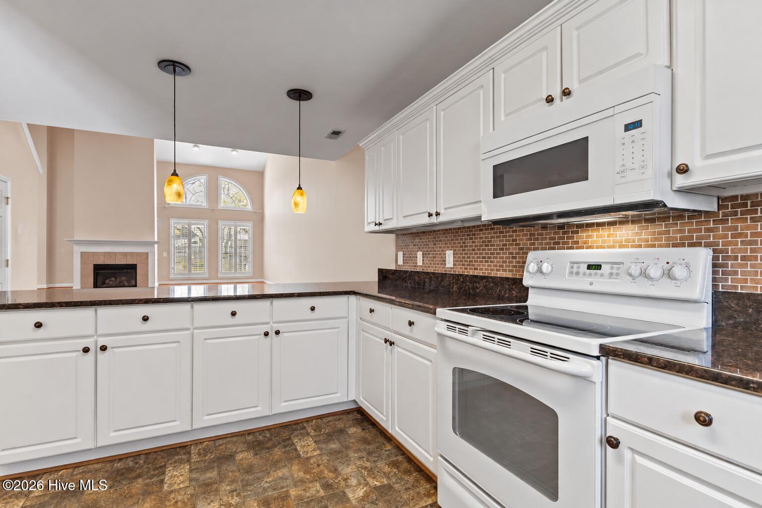 1202 Cedarwood Village Property Photo 12