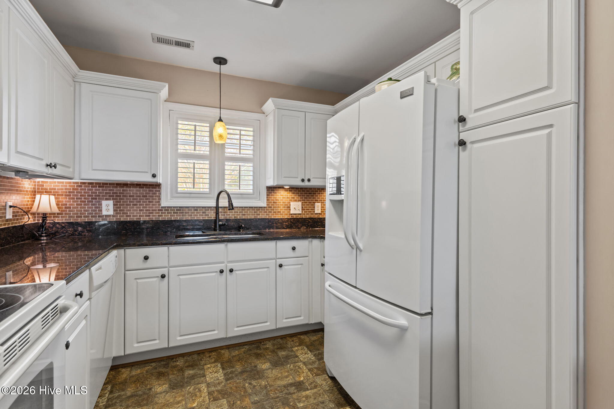1202 Cedarwood Village Property Photo 16