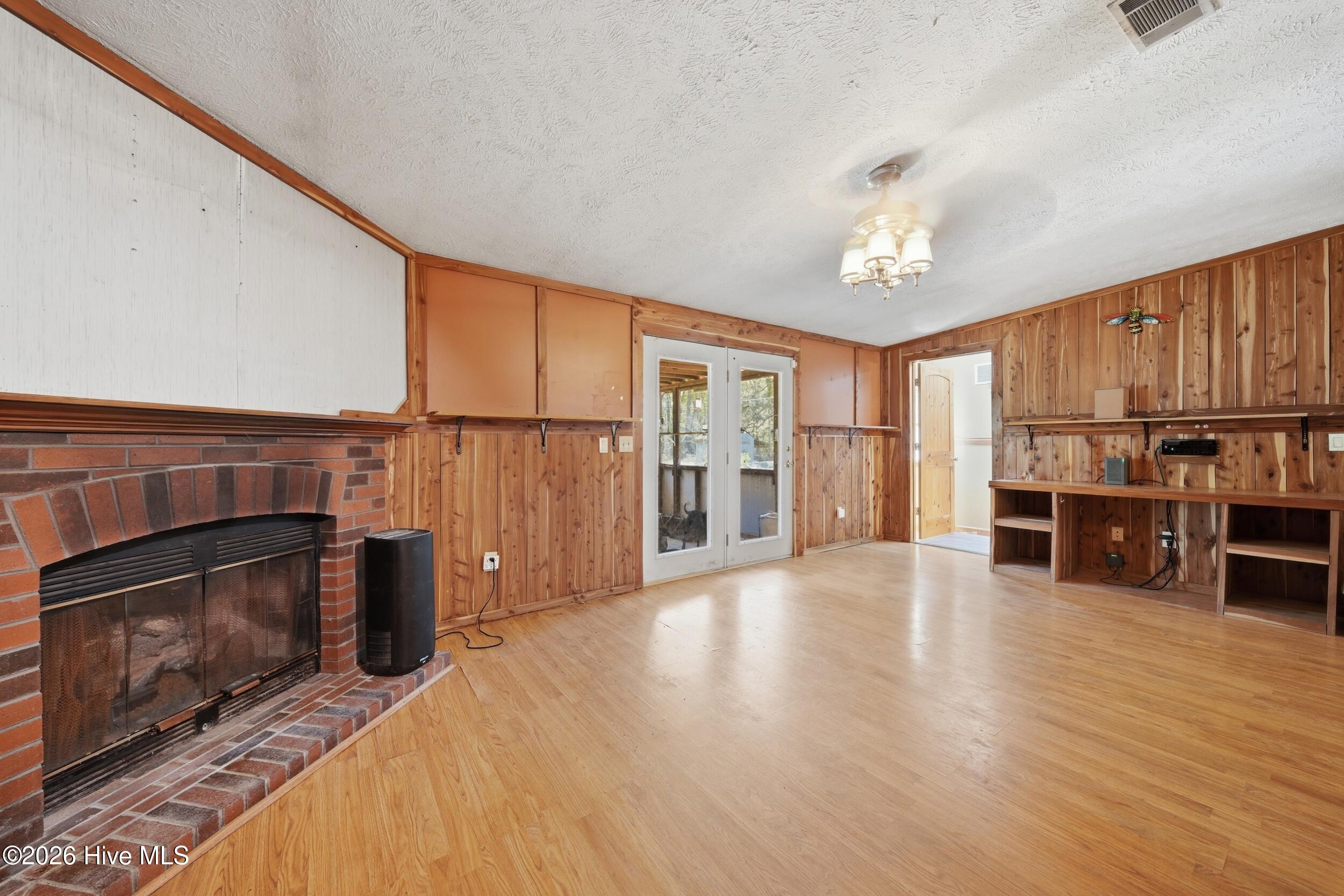 594 Drum Hill Road Property Photo 6