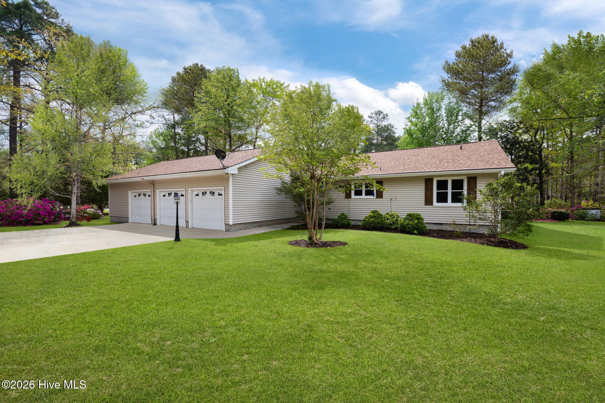 106 Whittaker Point Road Property Photo 1