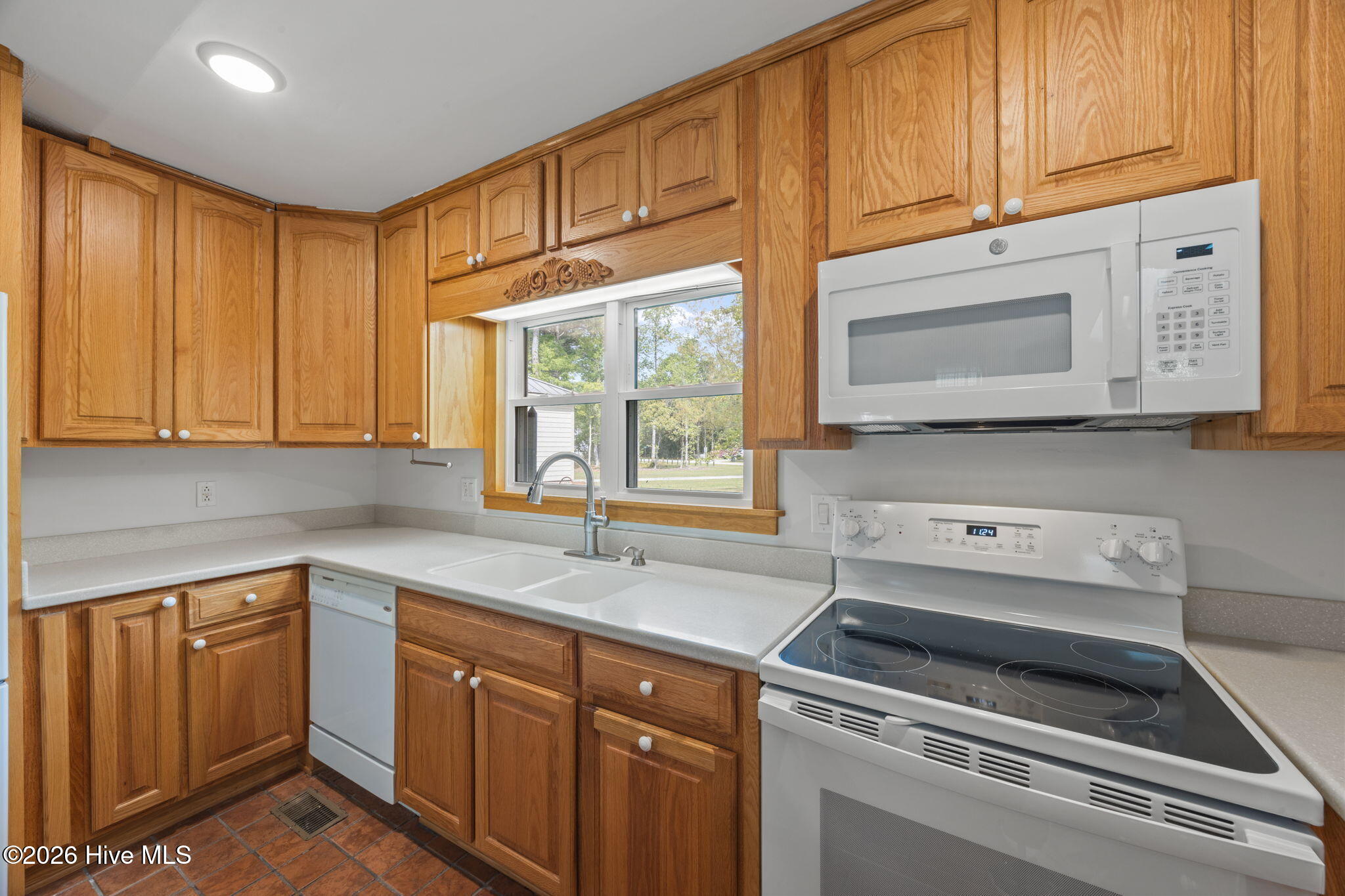 106 Whittaker Point Road Property Photo 8