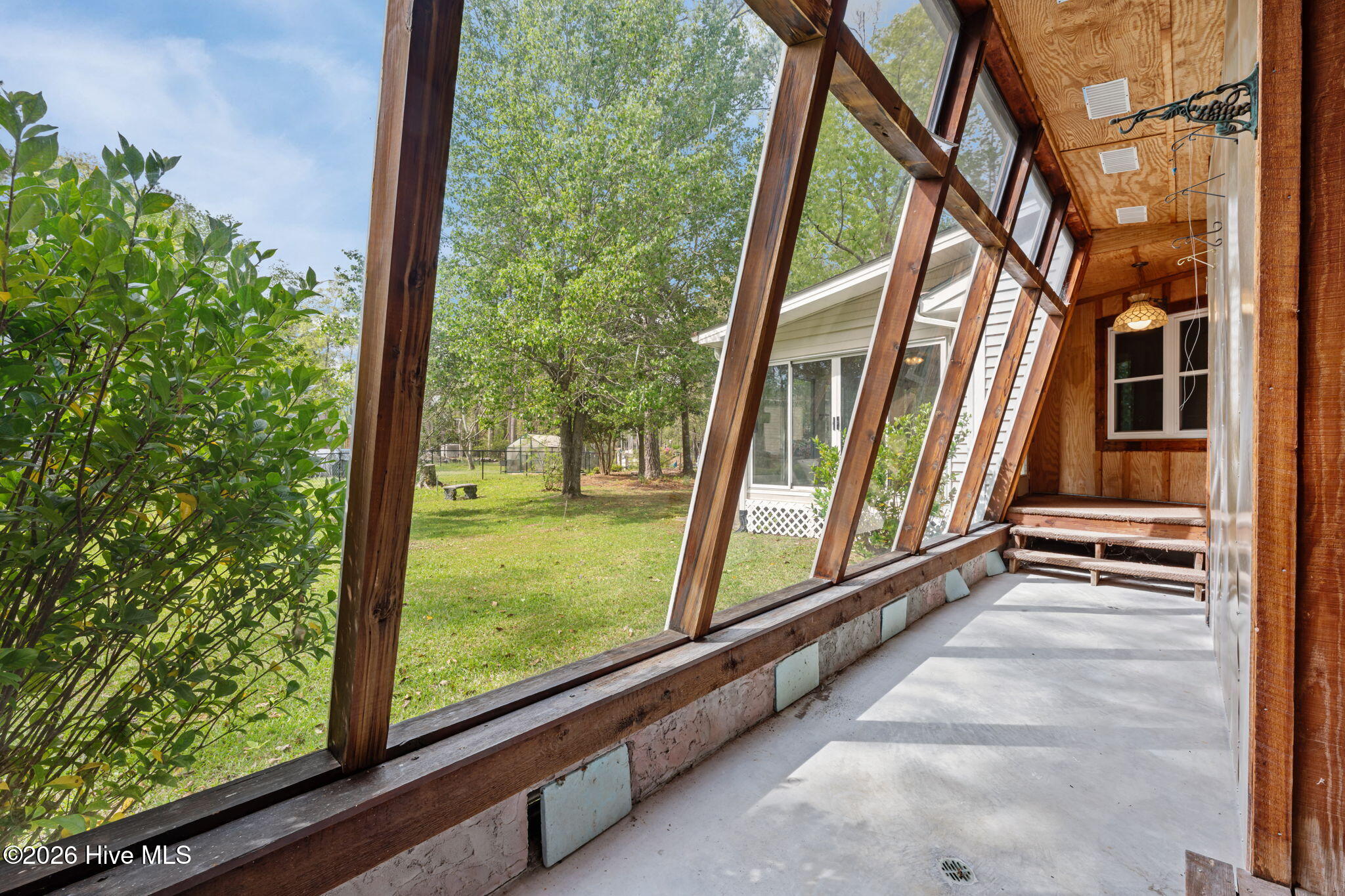 106 Whittaker Point Road Property Photo 23