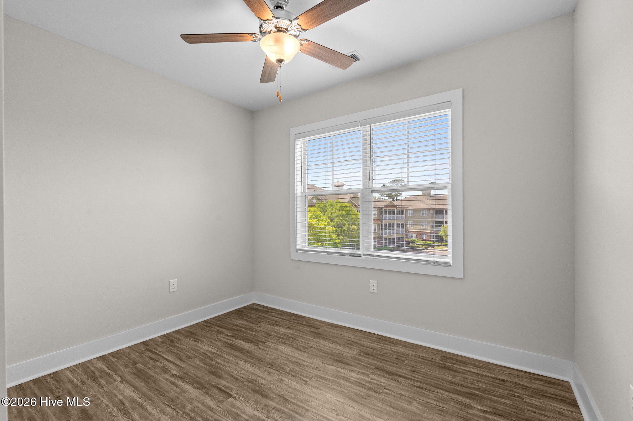 395 S Crow Creek Drive Nw 1621 Property Photo 34