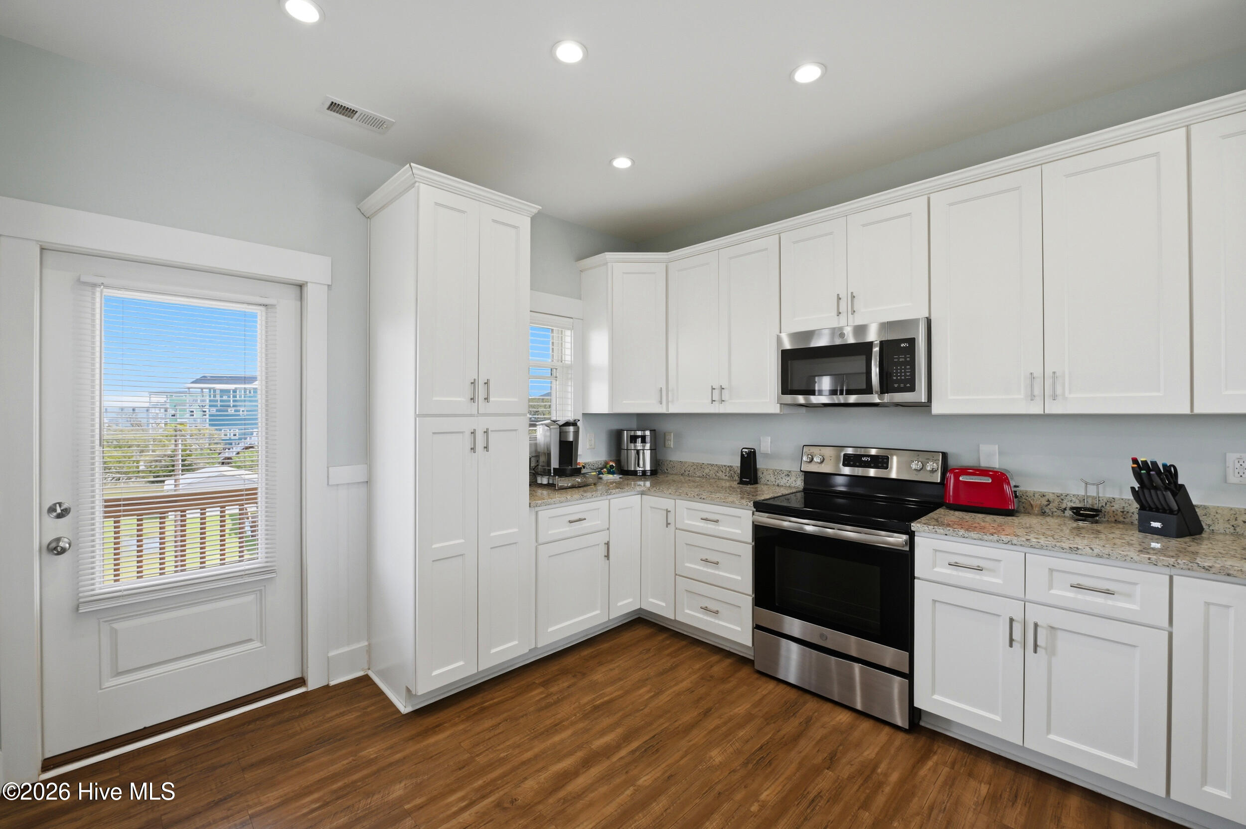 9021 W 9th Street Property Photo 17