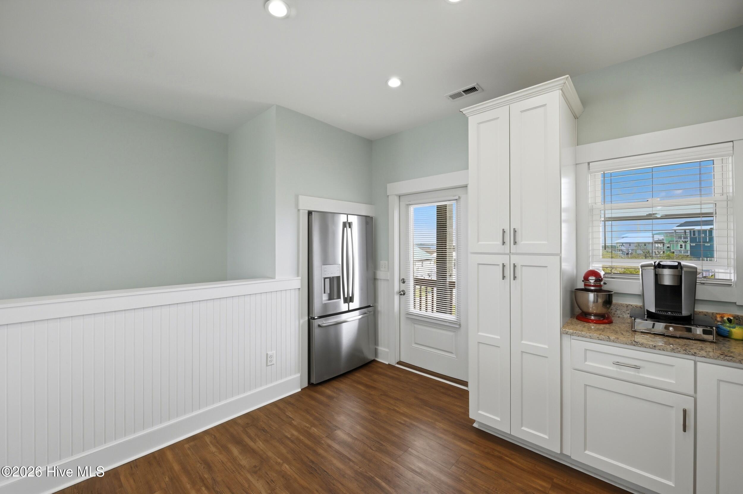 9021 W 9th Street Property Photo 18