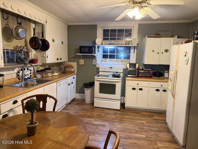 672 Main Street Property Photo 8