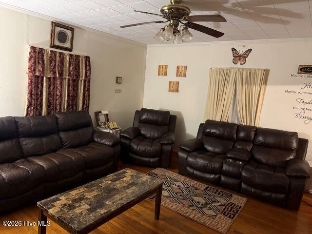 672 Main Street Property Photo 9