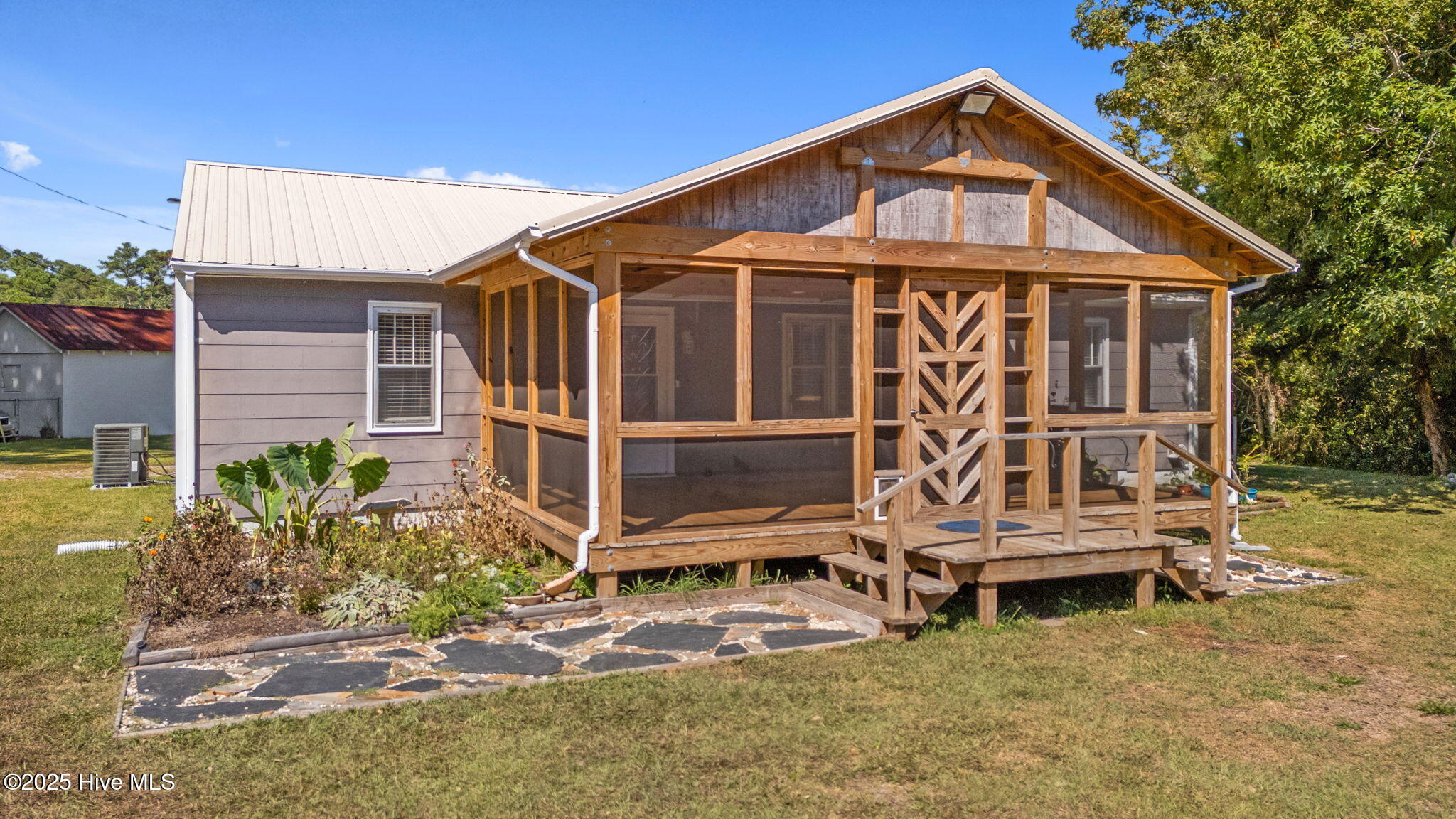 376 Shell Road Property Photo 1