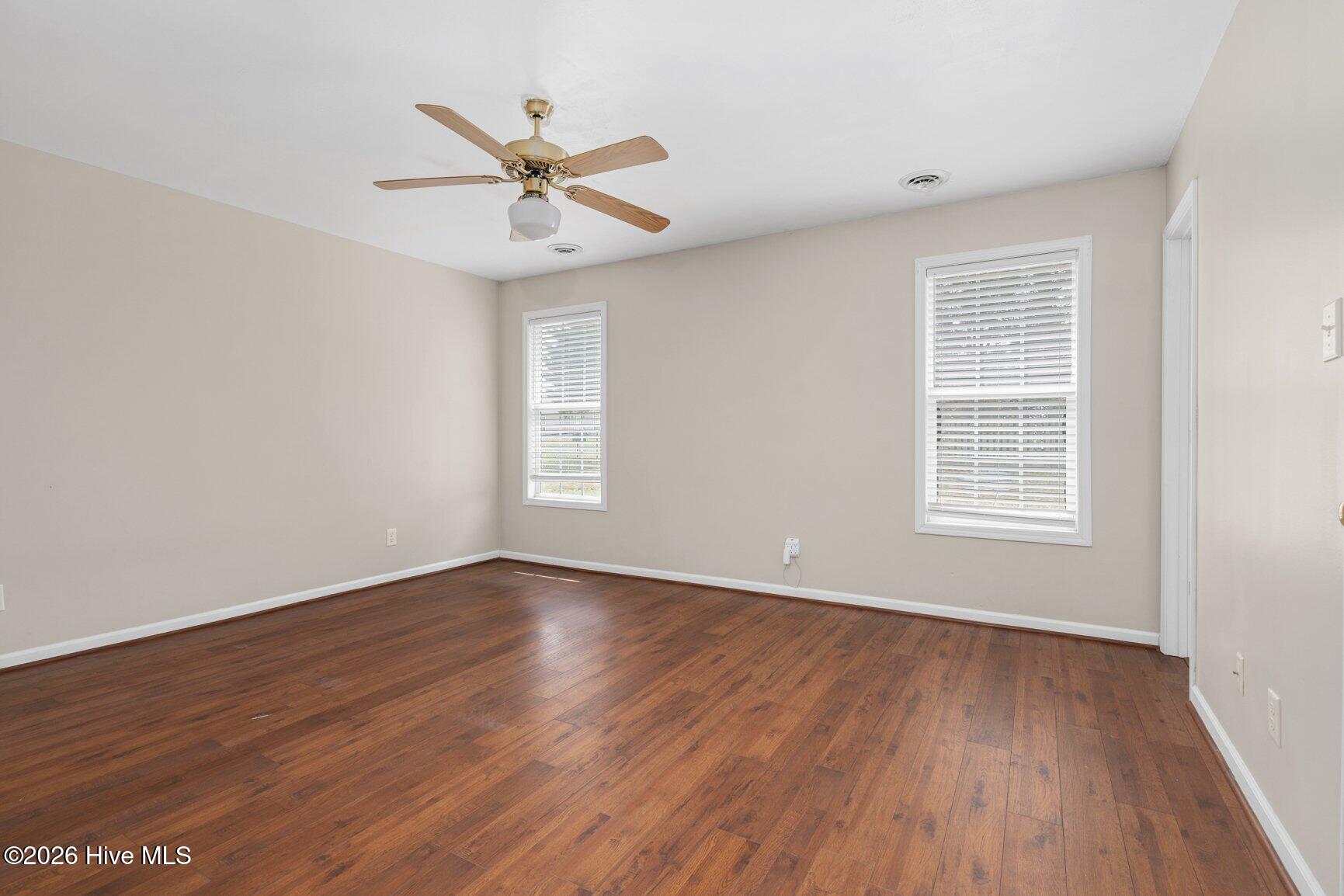 4721 Honeysuckle Lane Property Photo 17