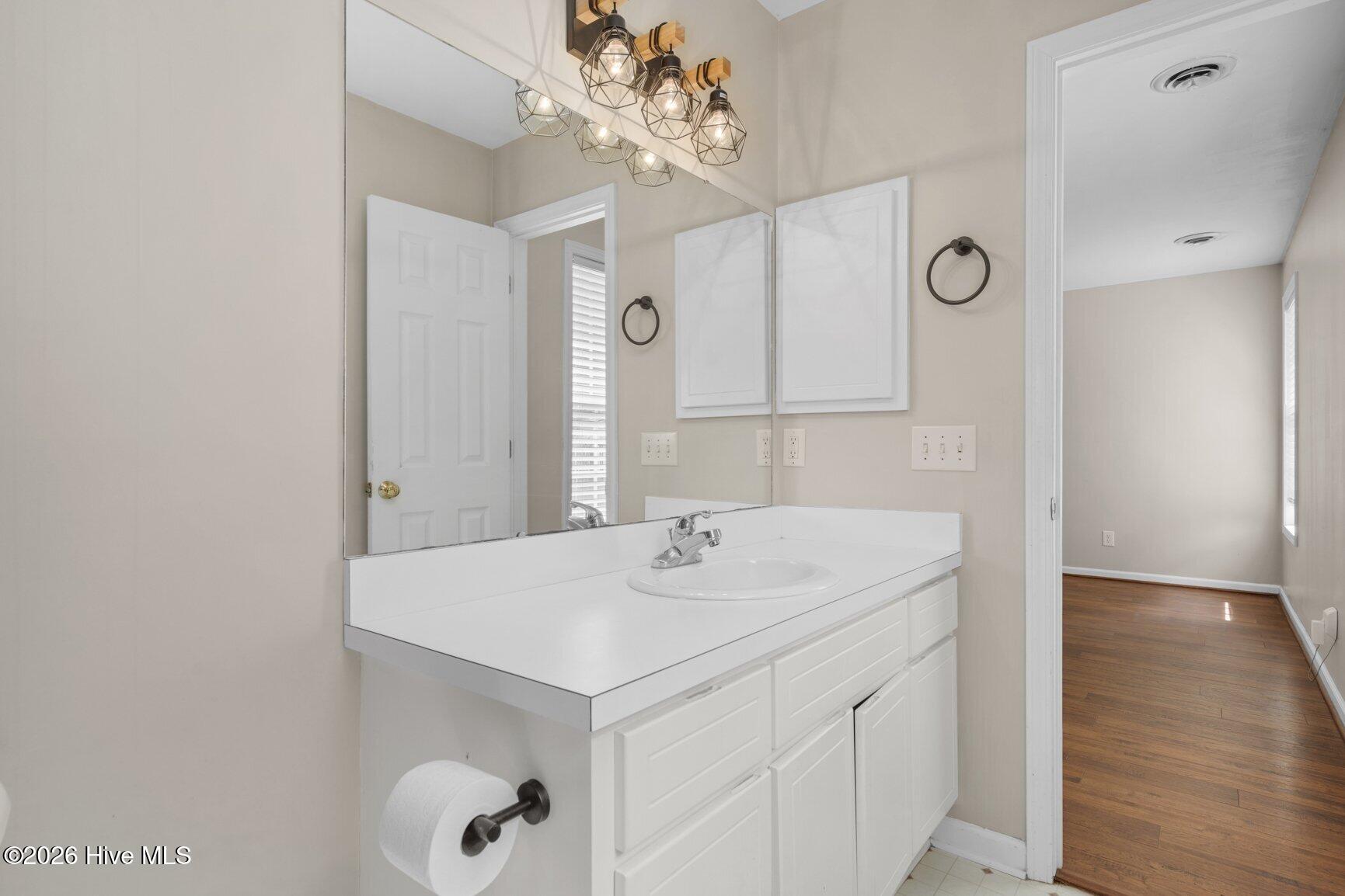 4721 Honeysuckle Lane Property Photo 21