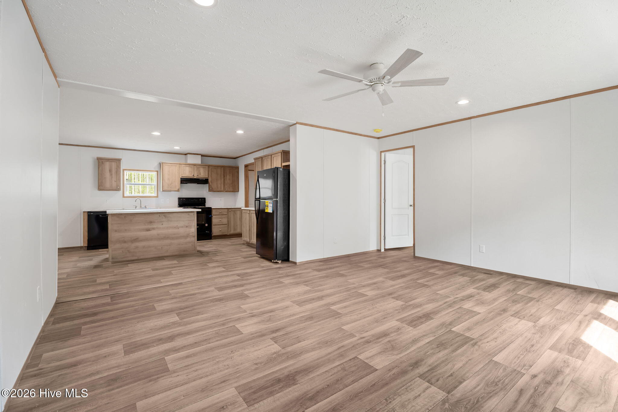 1735 Lynch Road Property Photo 5