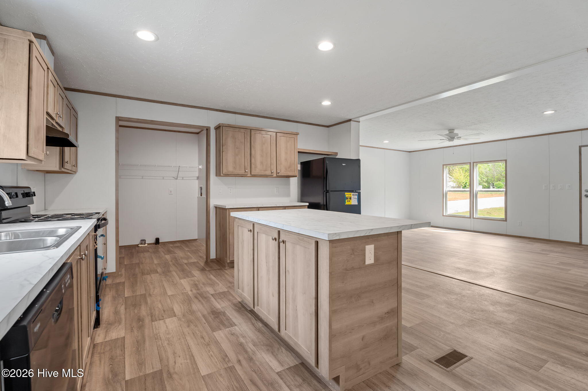 1735 Lynch Road Property Photo 11