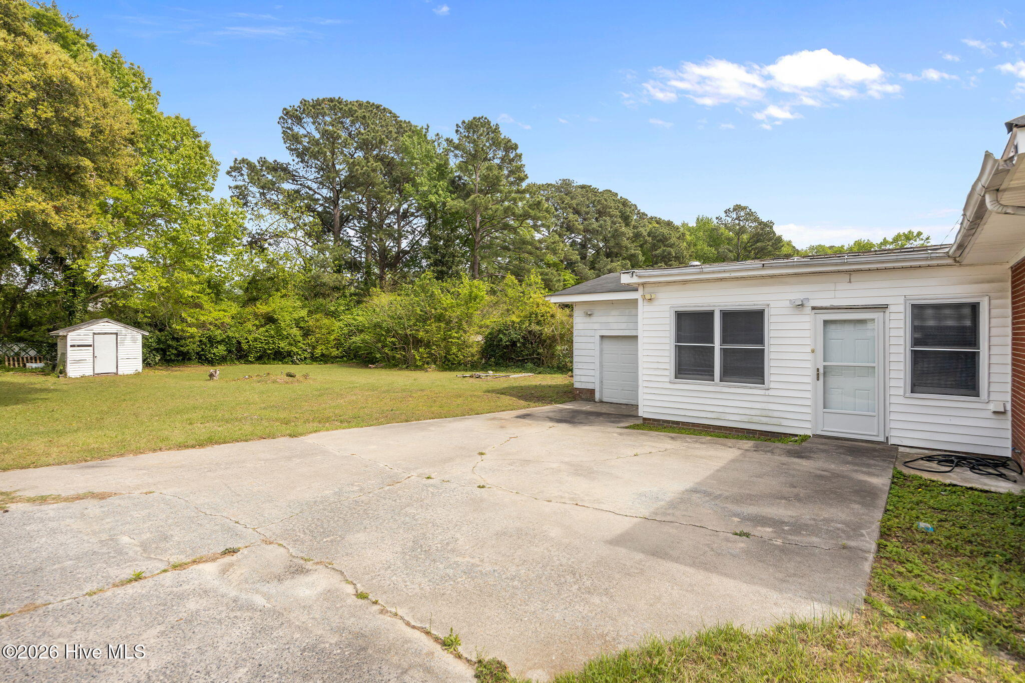 709 Hooker Road Property Photo 5