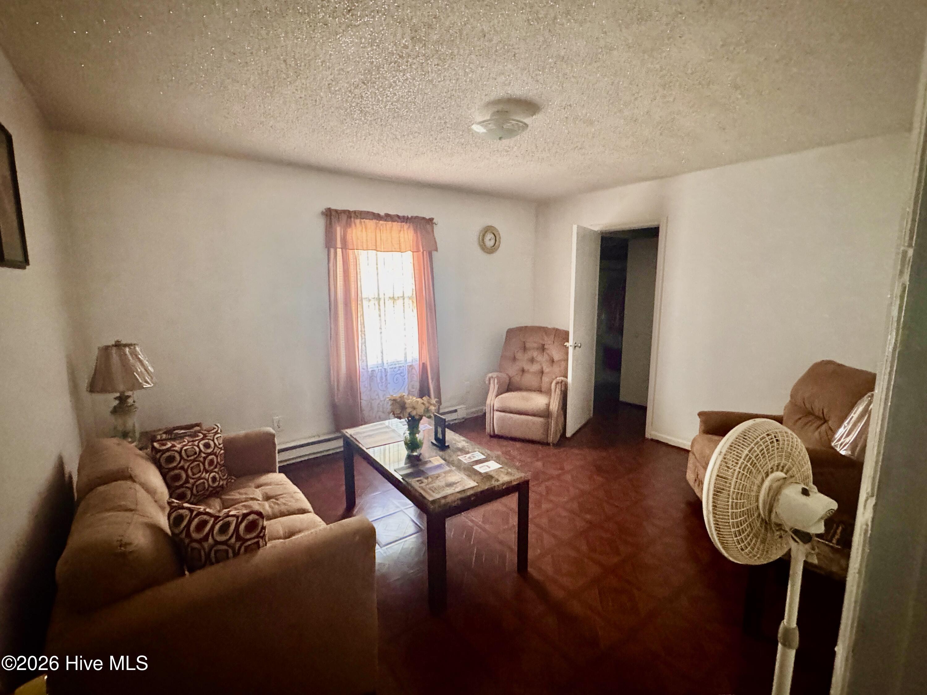 1040 Us 13-17s Property Photo 11