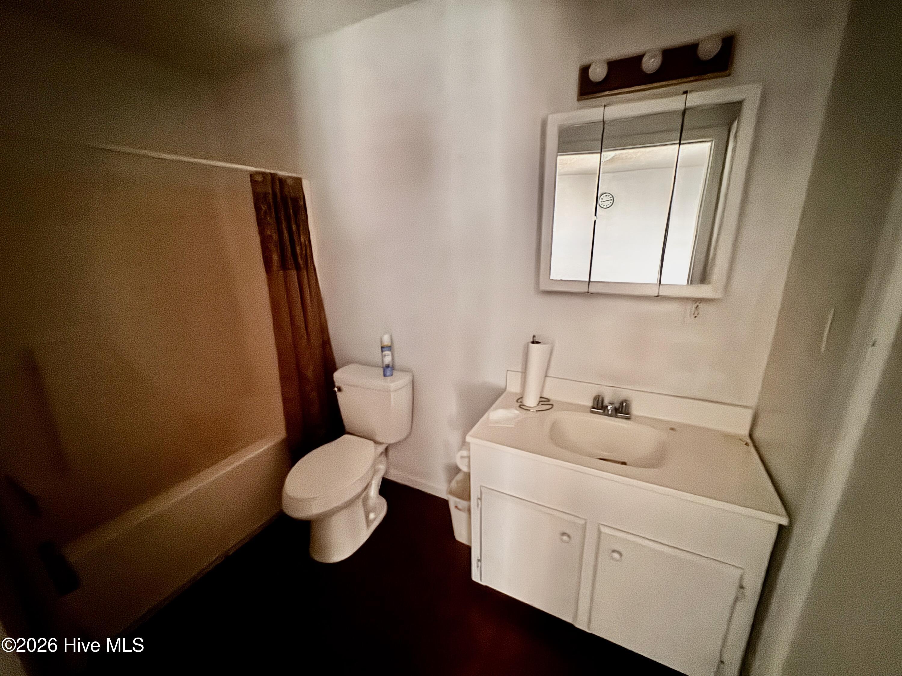 1040 Us 13-17s Property Photo 14