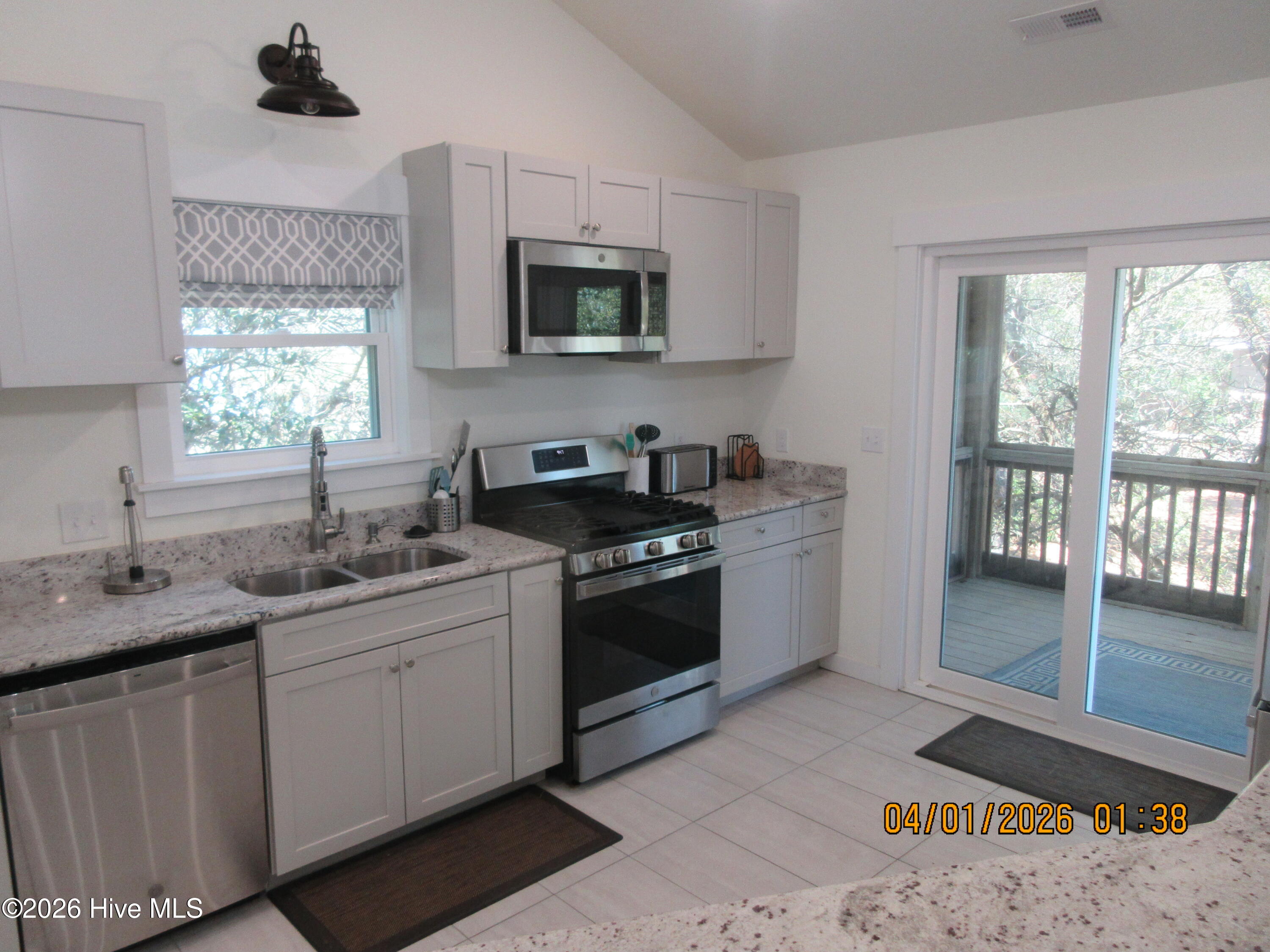 861 Ivory Court Property Photo 14