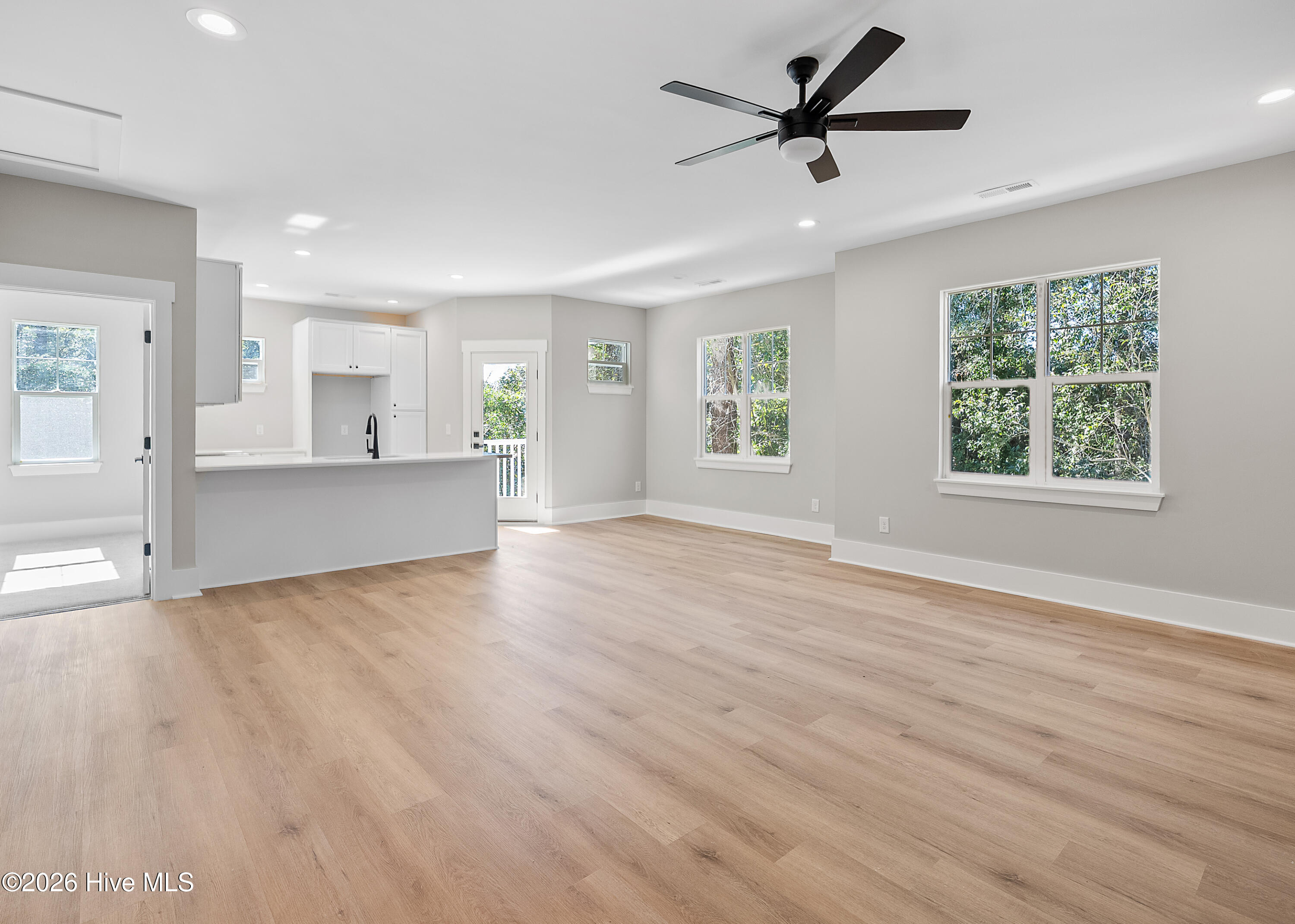 4926 Oleander Drive Unit D Property Photo 2