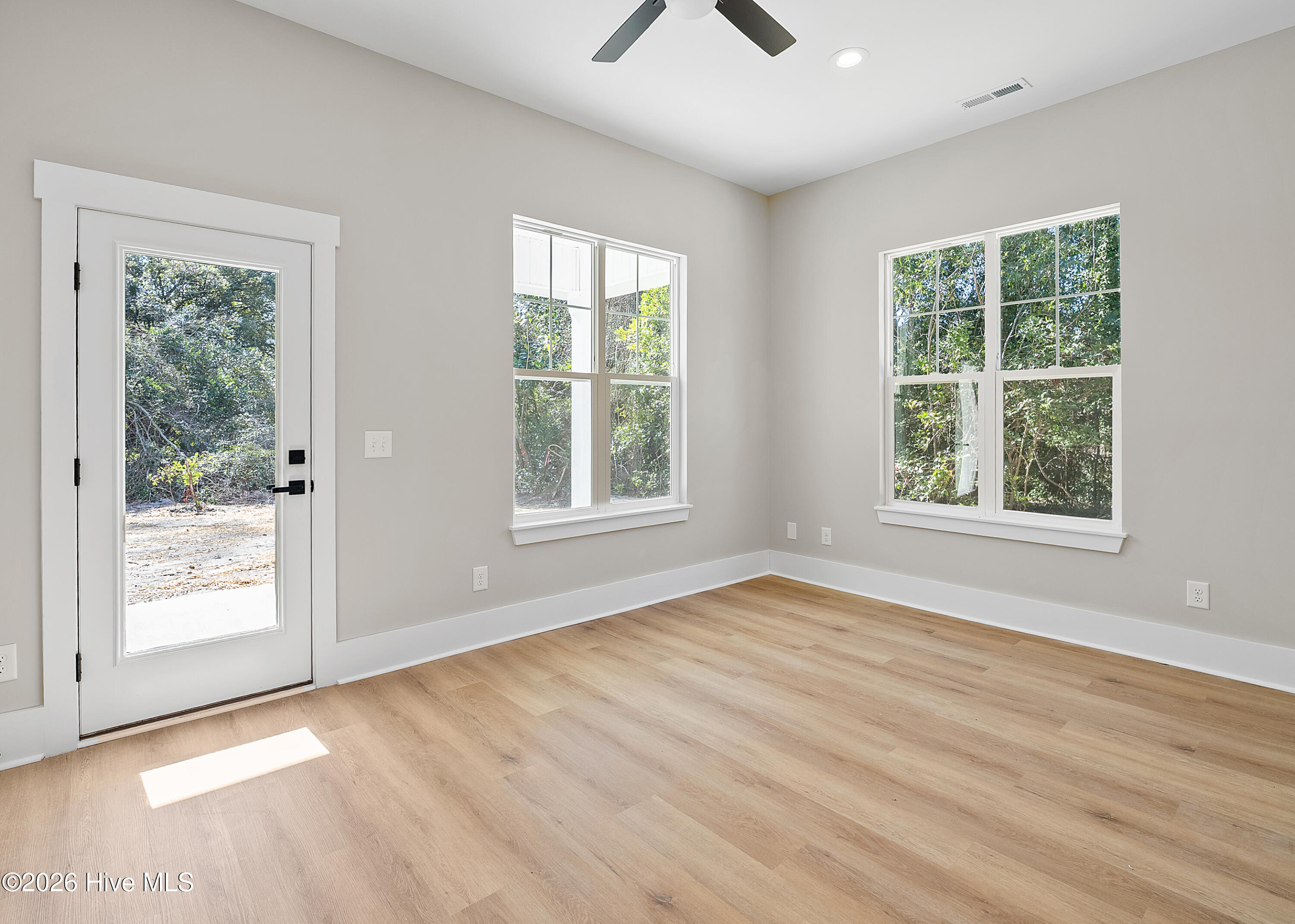 4926 Oleander Drive Unit D Property Photo 12