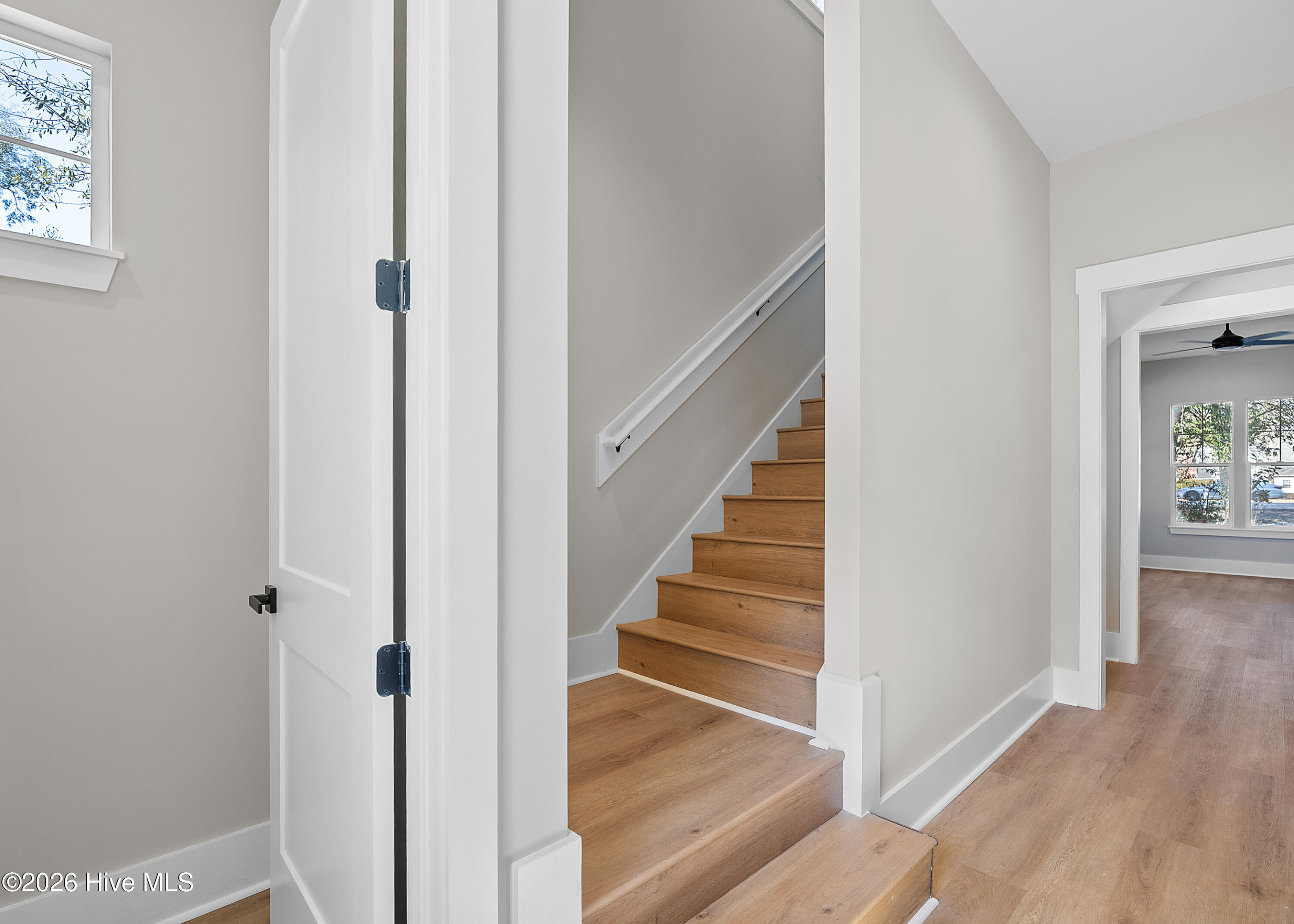 4926 Oleander Drive Unit B Property Photo 9