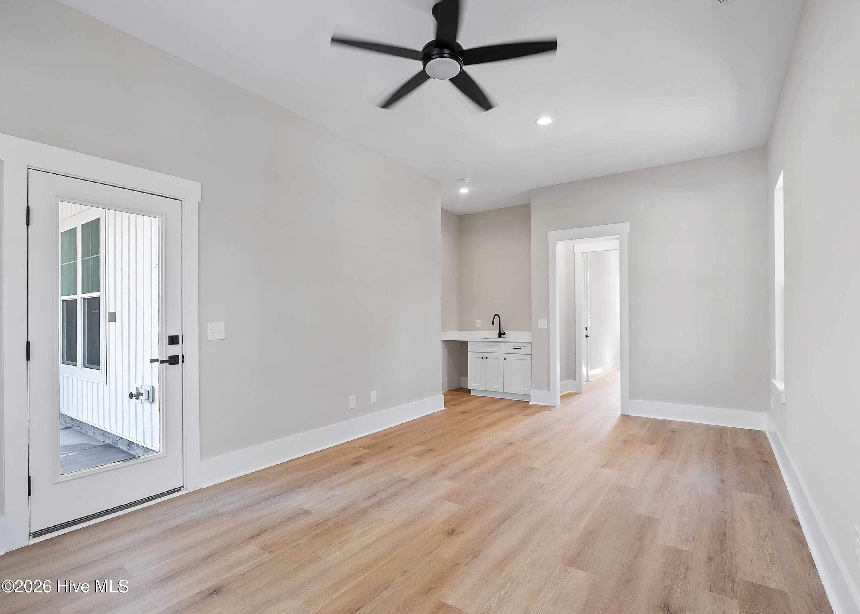 4926 Oleander Drive Unit B Property Photo 11