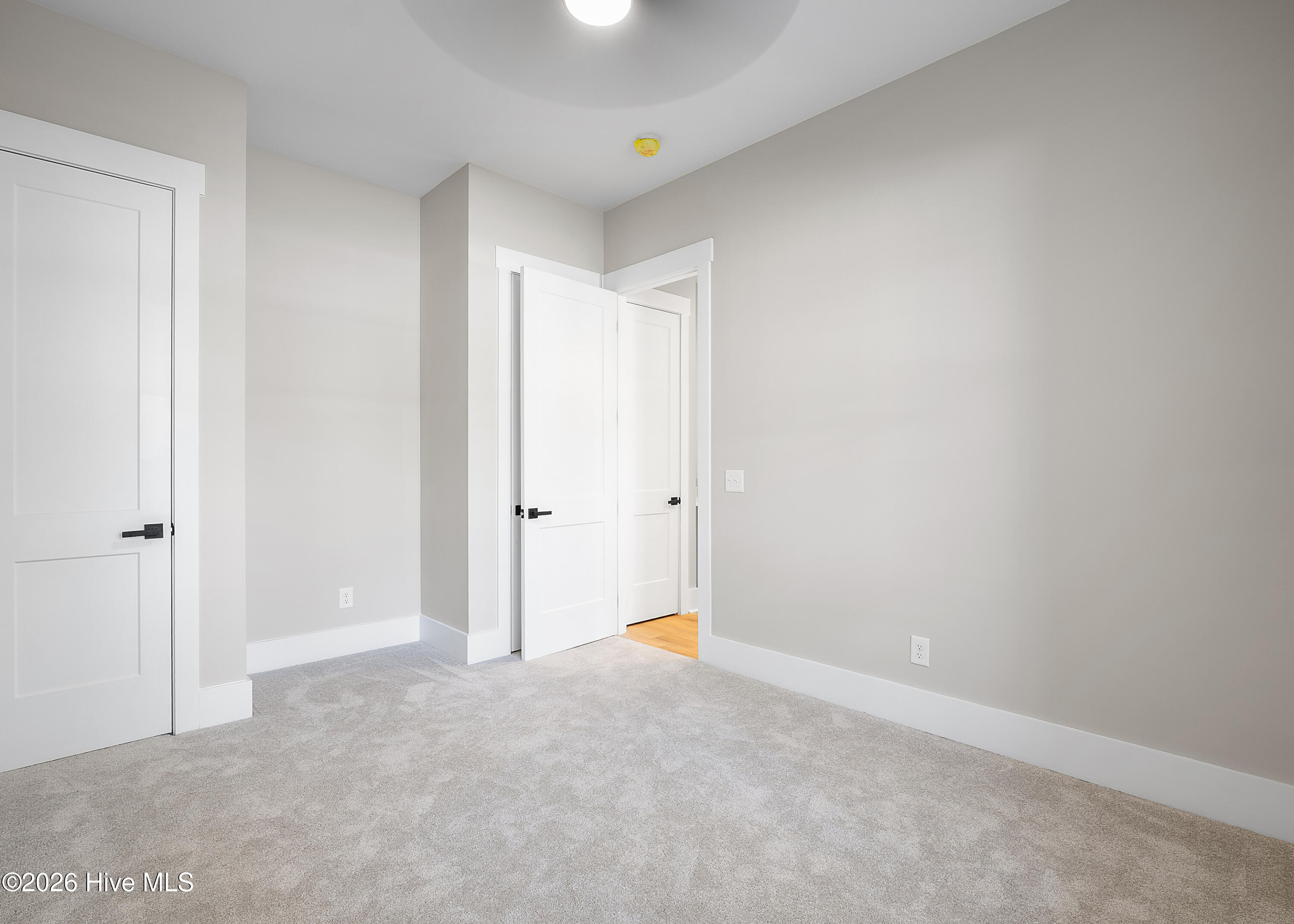 4926 Oleander Drive Unit B Property Photo 16