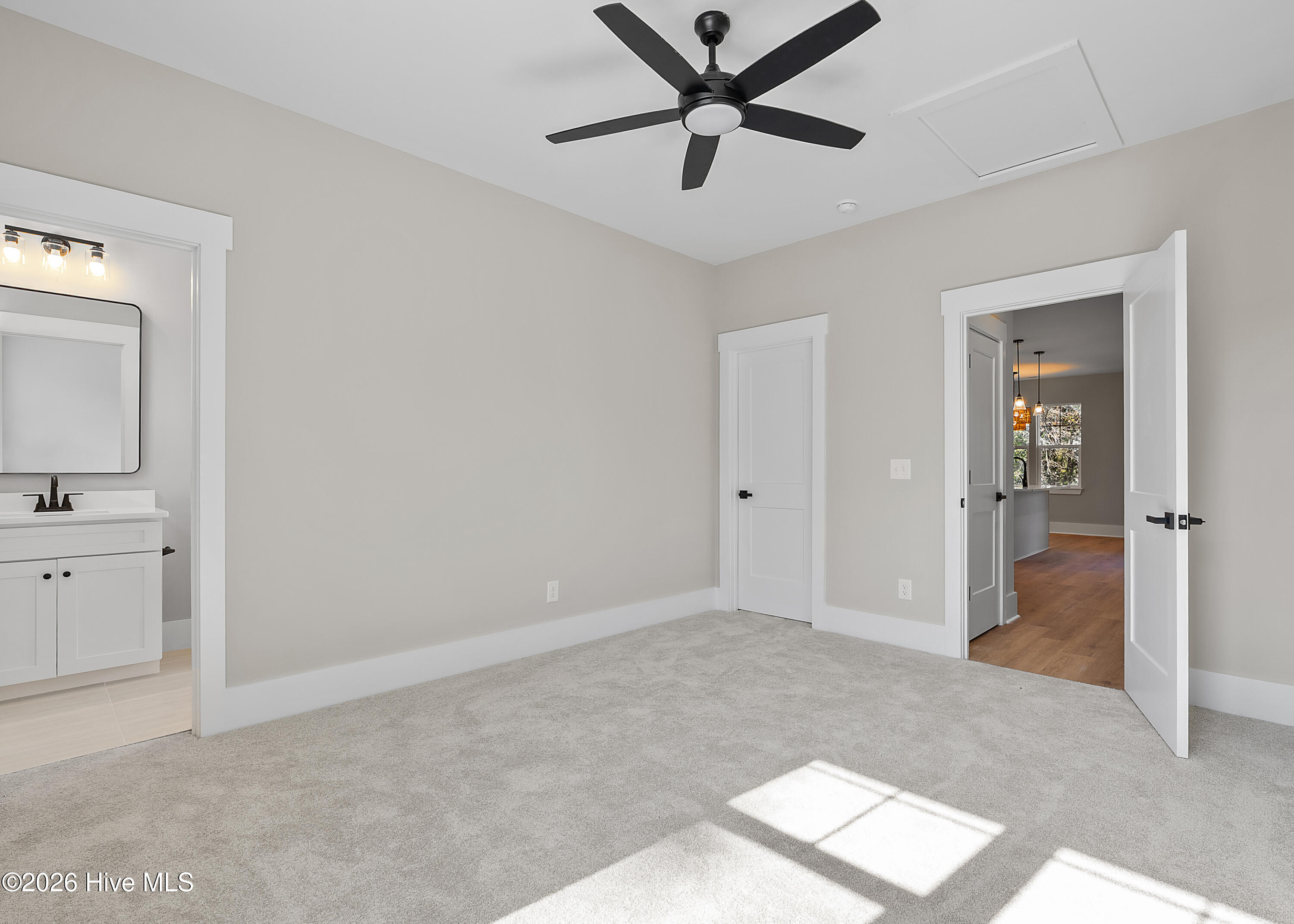 4926 Oleander Drive Unit B Property Photo 27