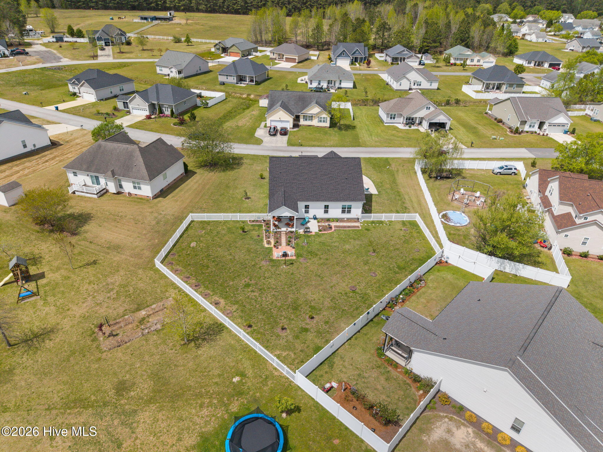 231 Eureka Avenue Property Photo 6