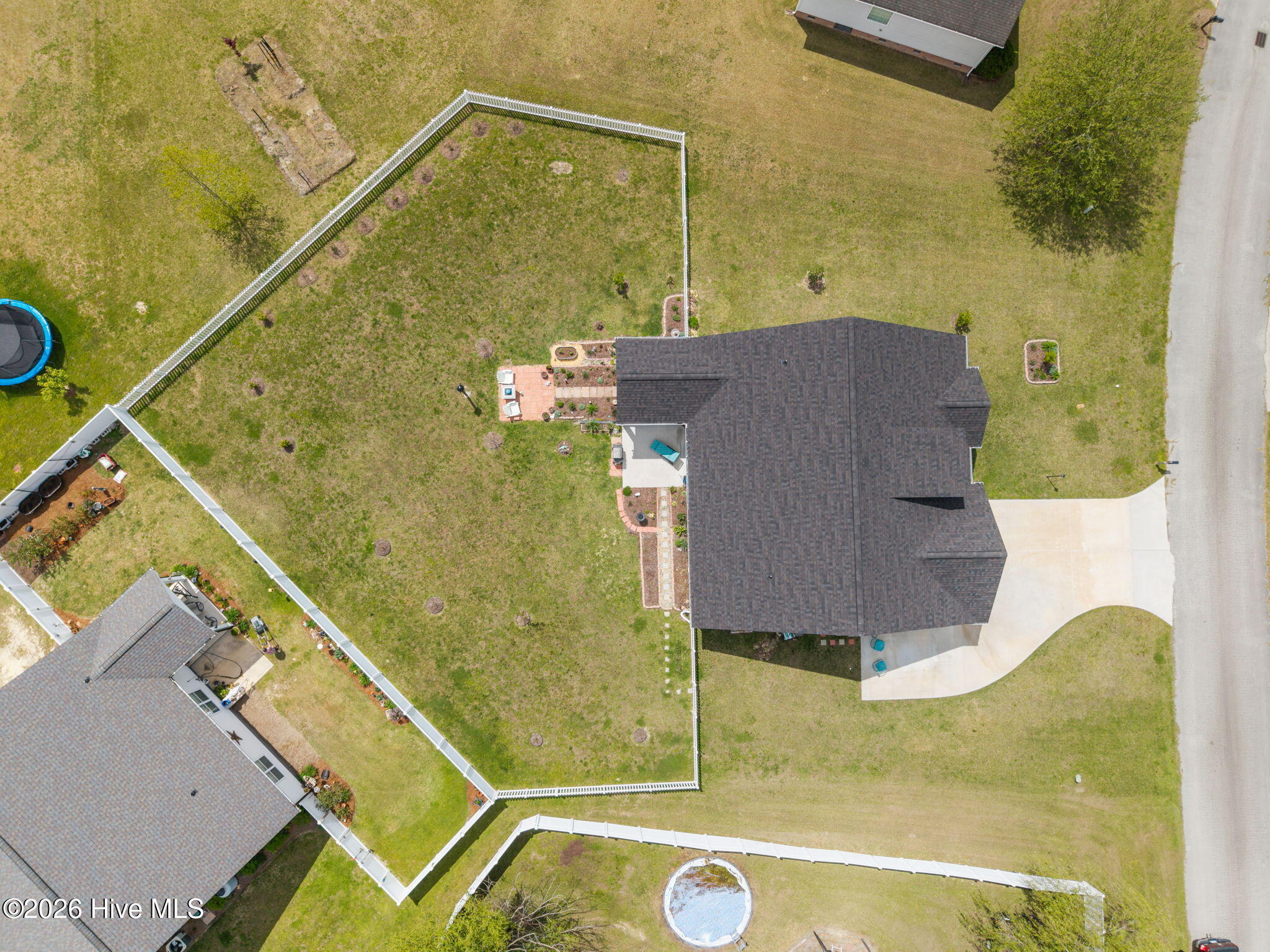 231 Eureka Avenue Property Photo 7