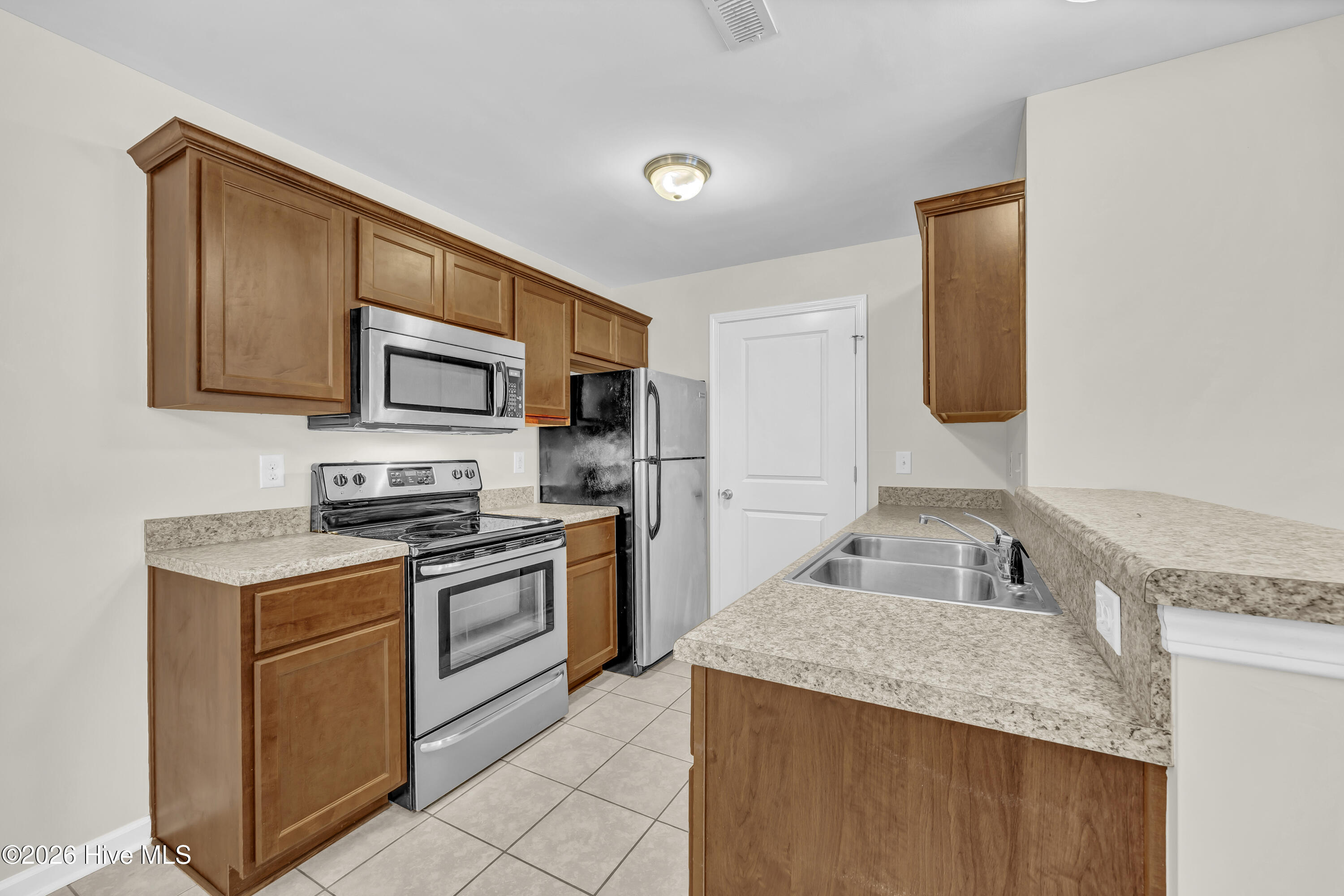 4429 Jay Bird Circle Unit 103 Property Photo 11