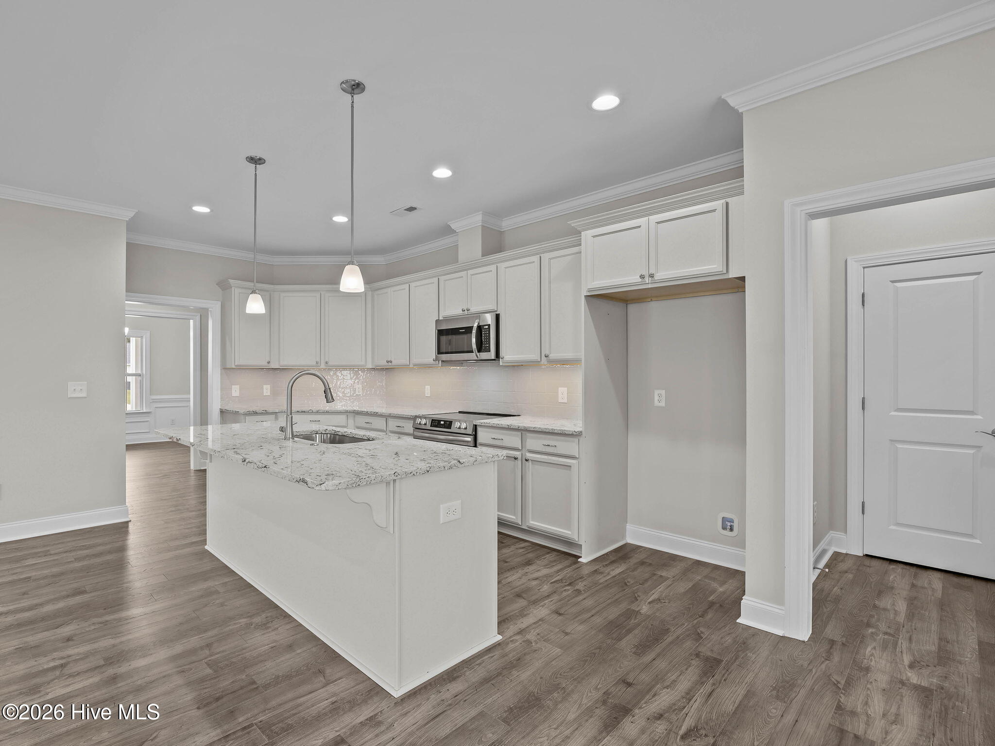 1701 Dew Meadow Drive Property Photo 15