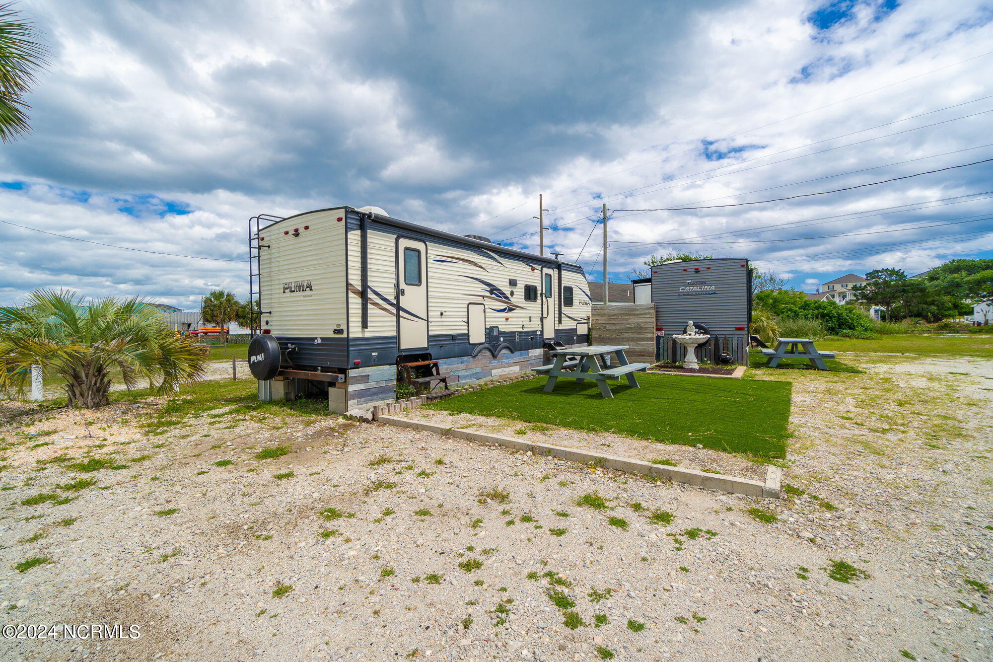 1096 Salter Path Road Property Photo 15