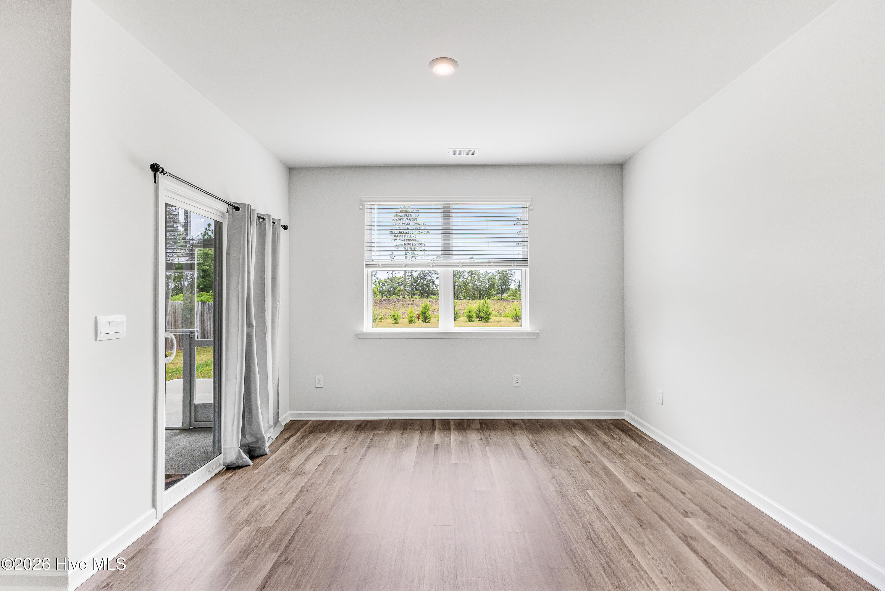 1038 Burled Oak Ridge Loop Se Property Photo 10