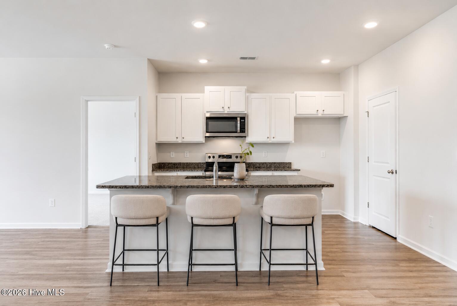1038 Burled Oak Ridge Loop Se Property Photo 11