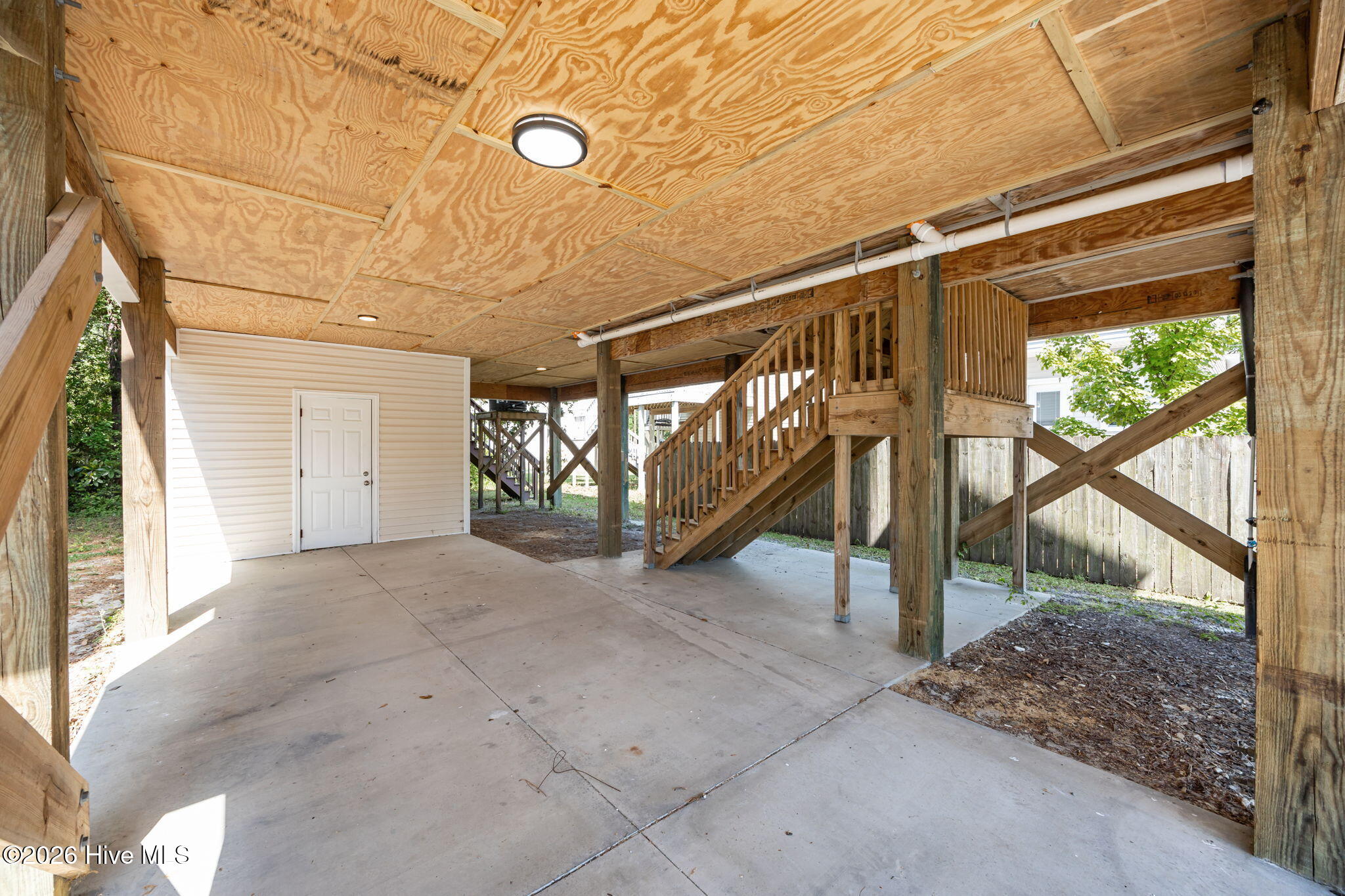 281 Ford Street Property Photo 3