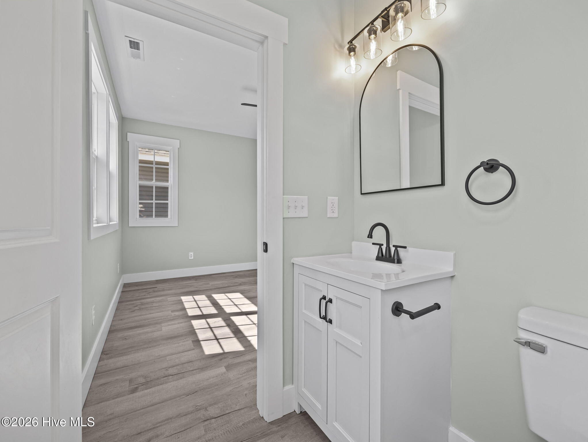 281 Ford Street Property Photo 37