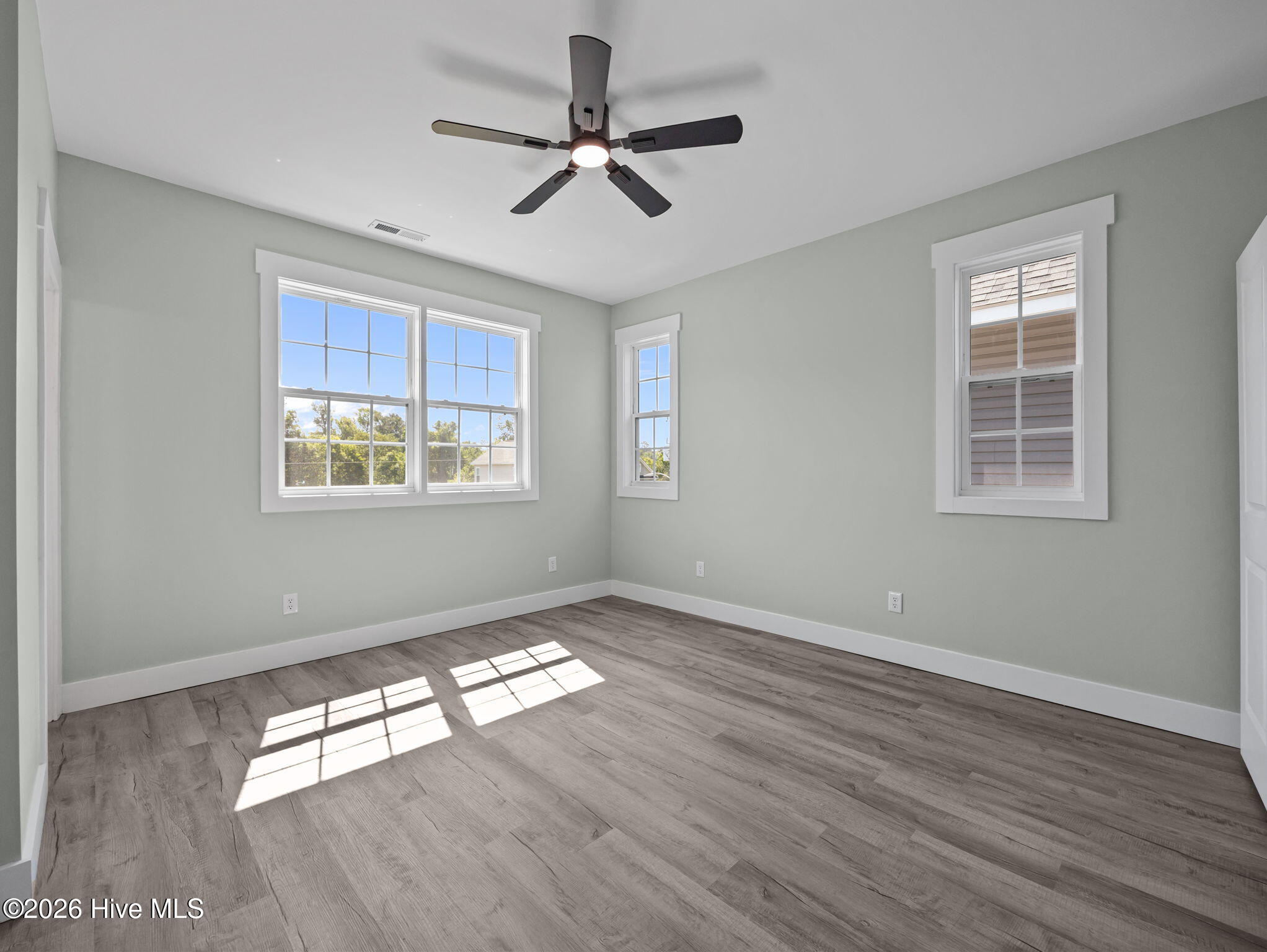 281 Ford Street Property Photo 43