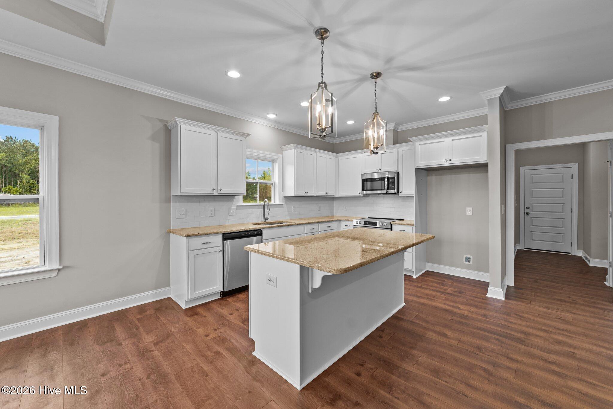 1713 Dew Meadow Drive Property Photo 12