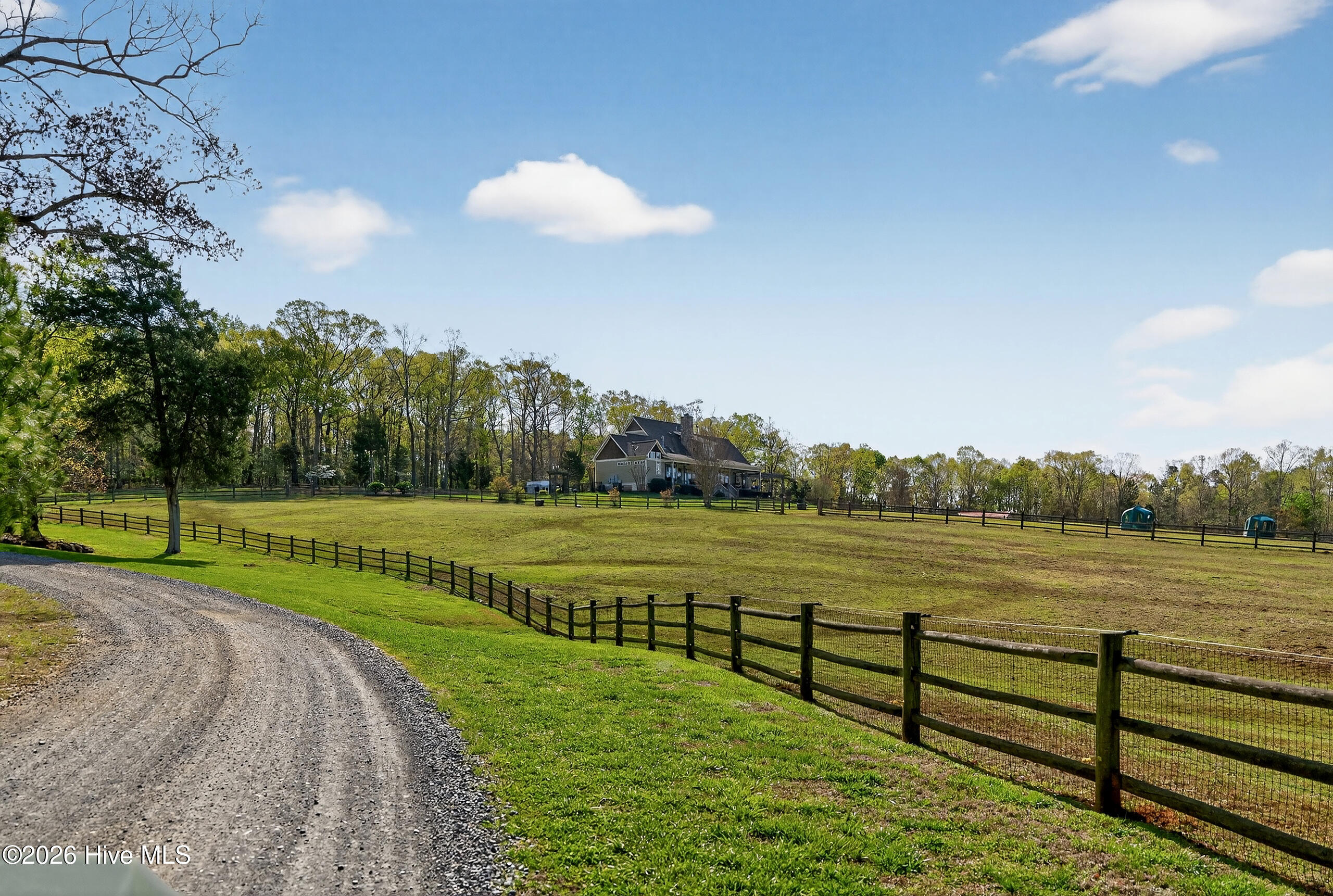 548 Double N Road Property Photo 3