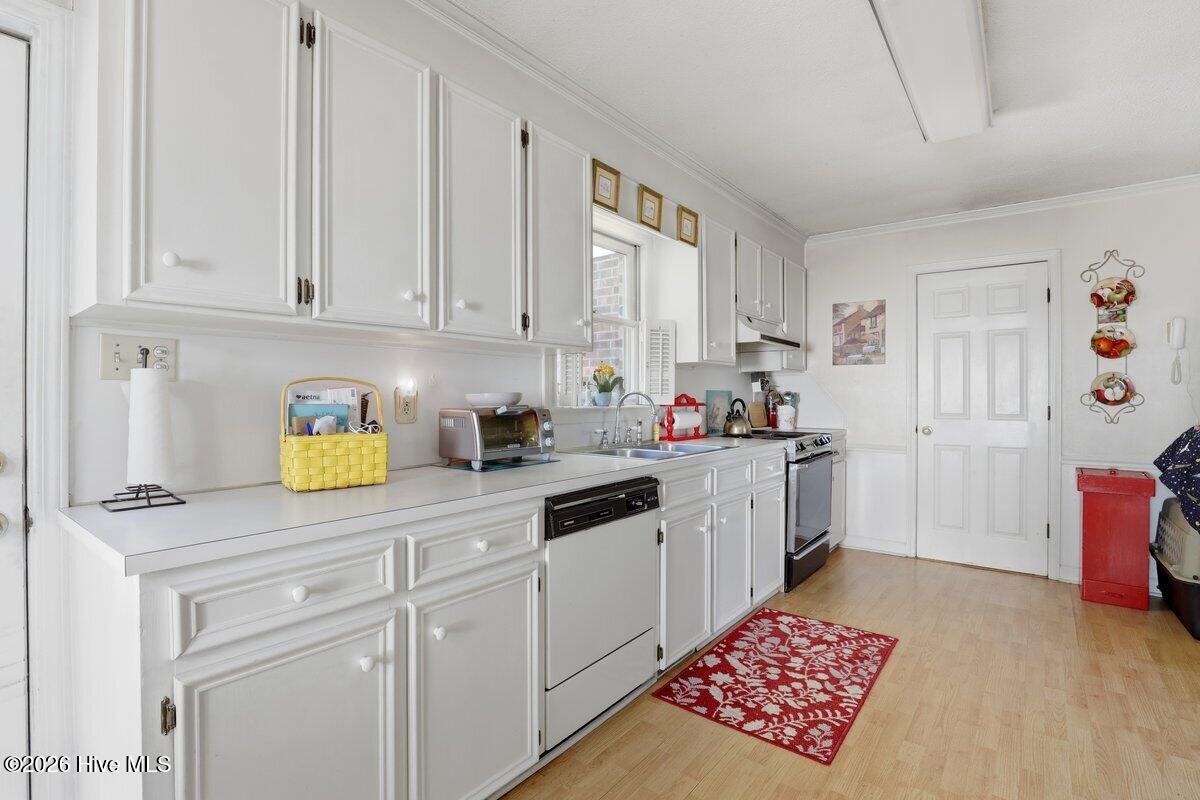 3701 Cornwallis Road Property Photo 6