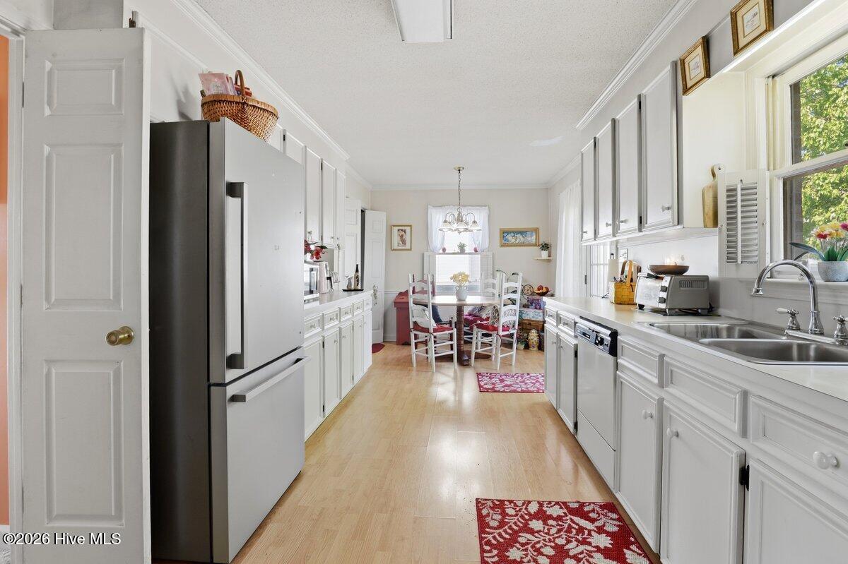 3701 Cornwallis Road Property Photo 34