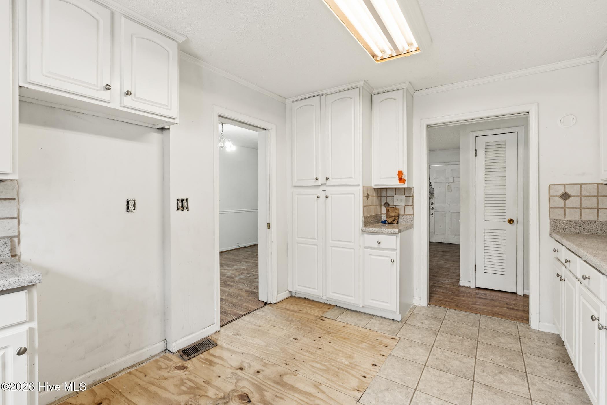 1200 Oak Avenue Property Photo 11