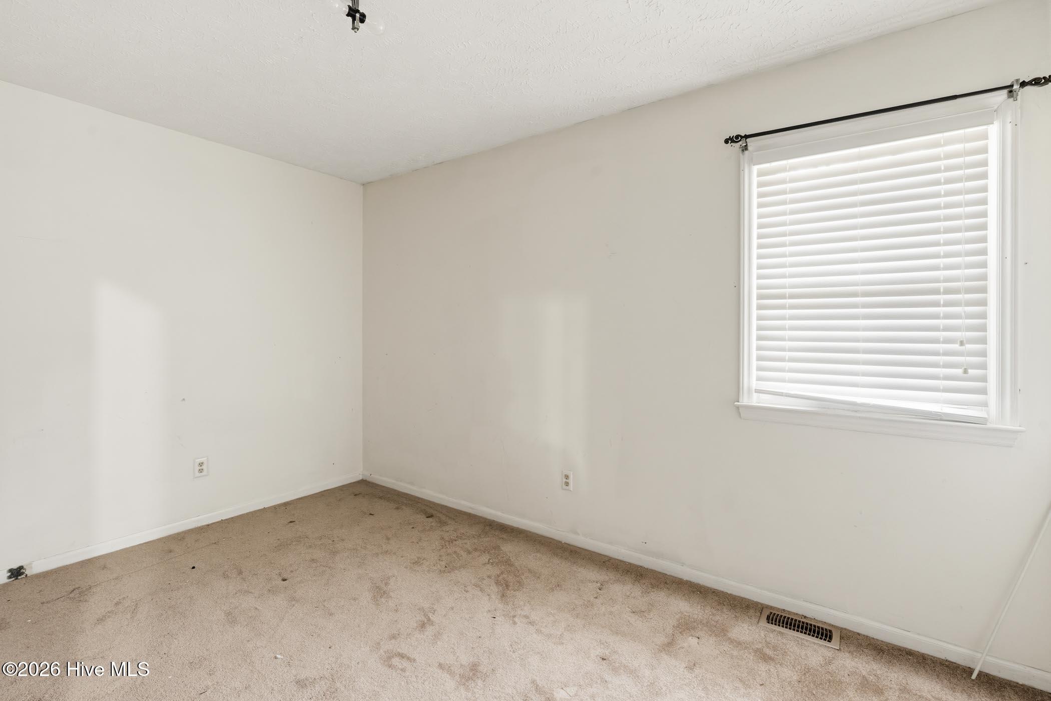 1200 Oak Avenue Property Photo 19