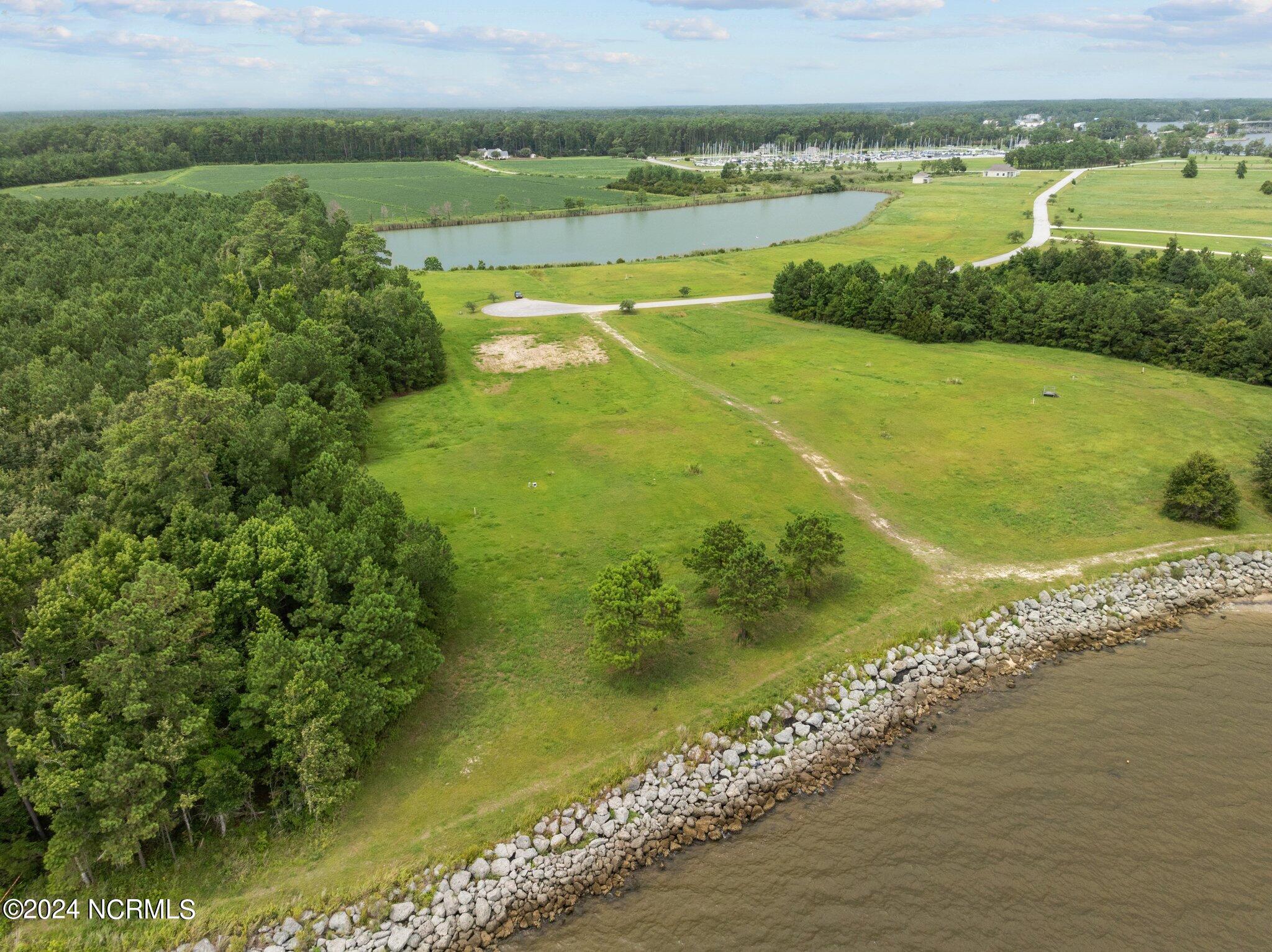 363 31 Wind Lake Road S Property Photo 7