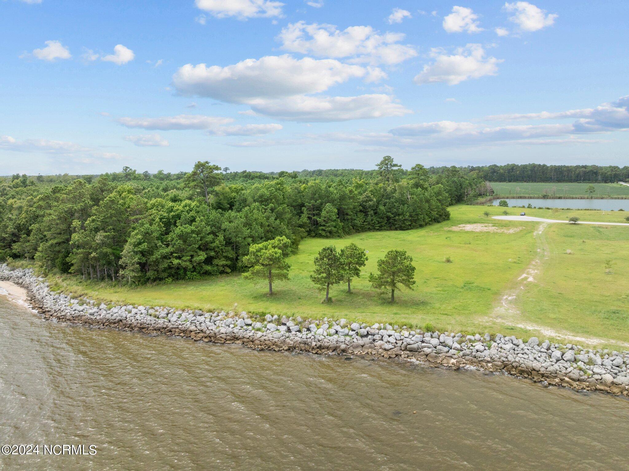 363 31 Wind Lake Road S Property Photo 9