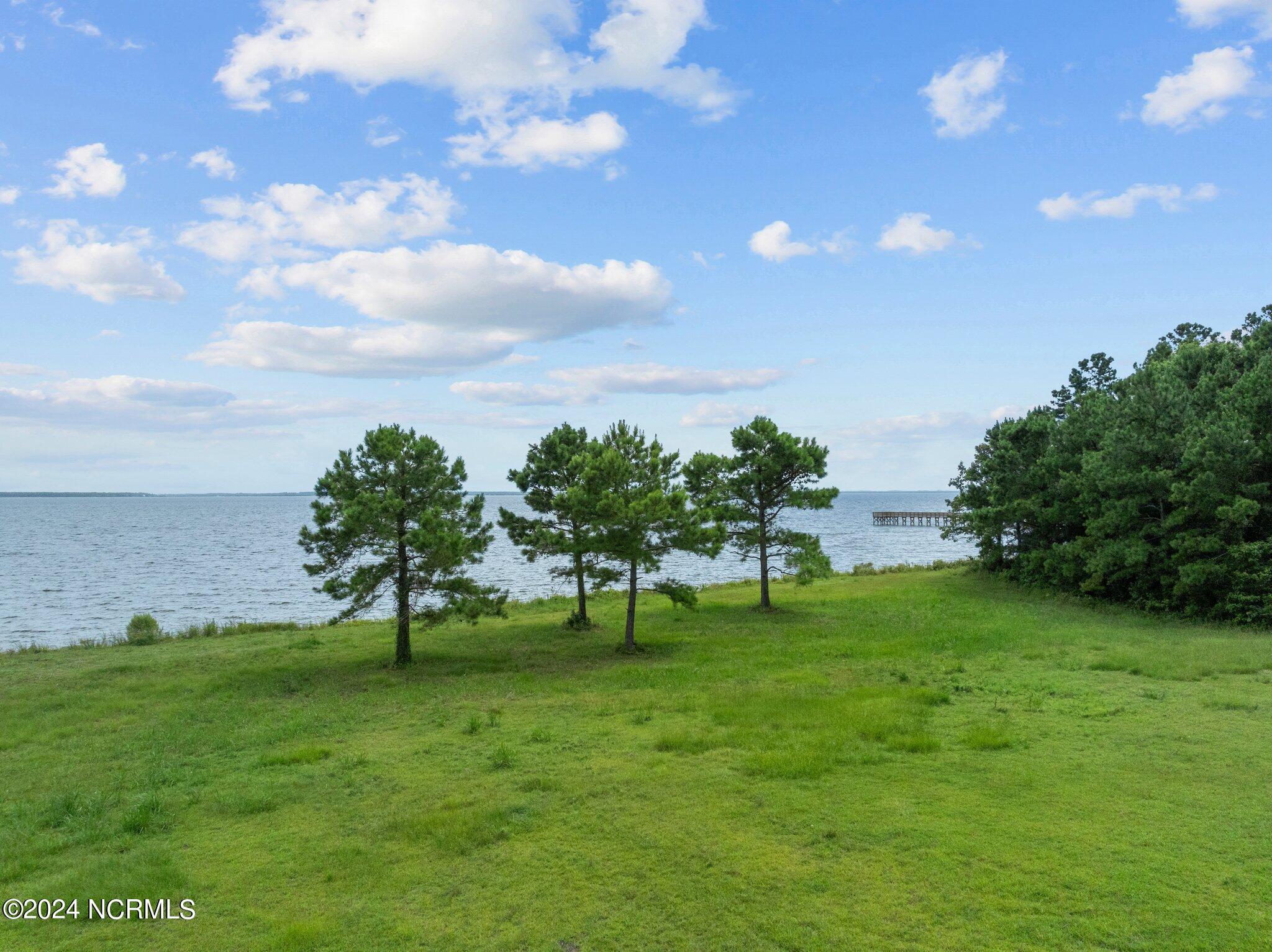 363 31 Wind Lake Road S Property Photo 12