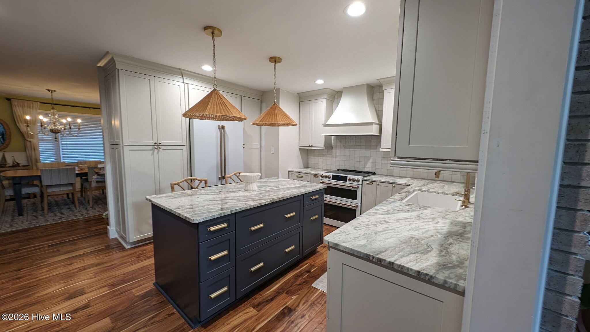 215 Harbor Drive Property Photo 12