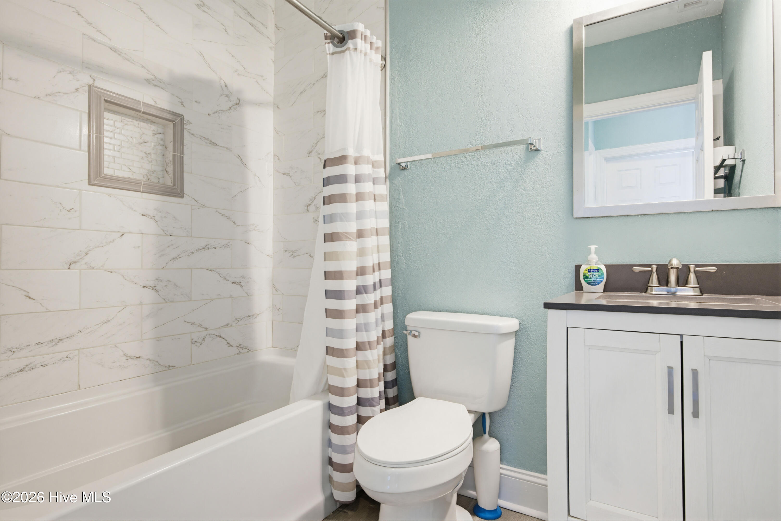 3976 Island Drive Property Photo 43