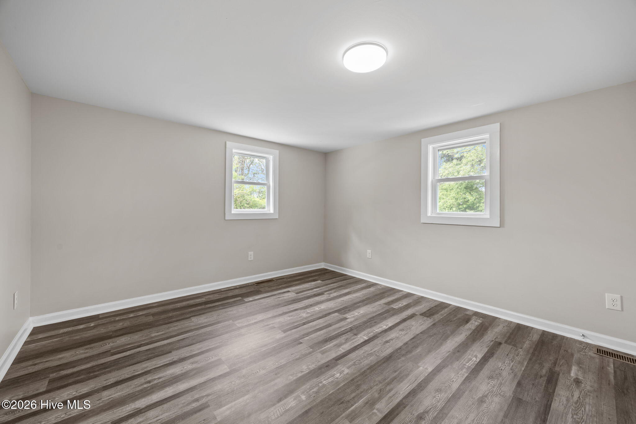 108 Park Avenue Property Photo 21